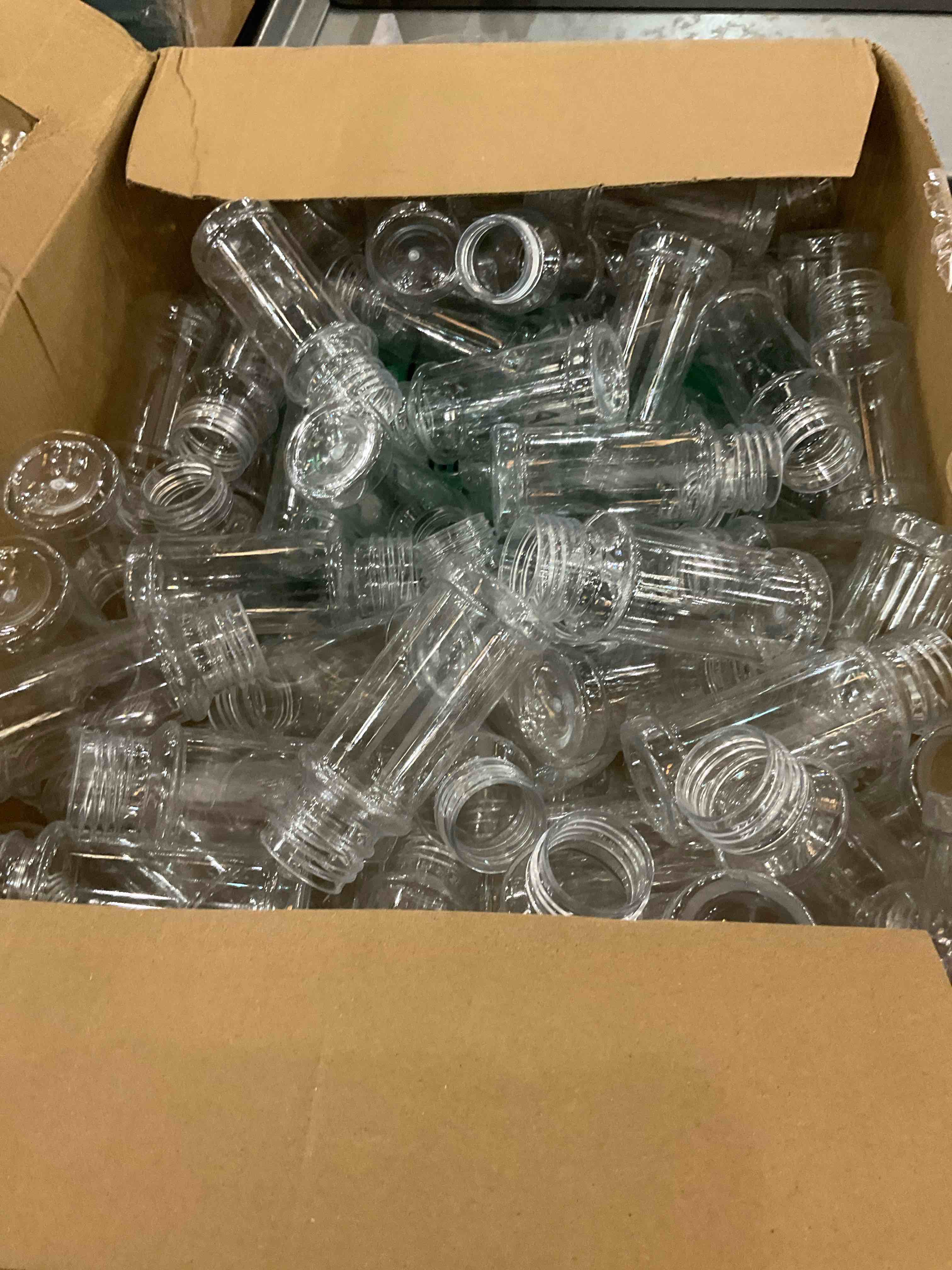 https://s3.amazonaws.com/lotting-images-prod/BargainHunt/EXS01041838_1708371884234.jpeg