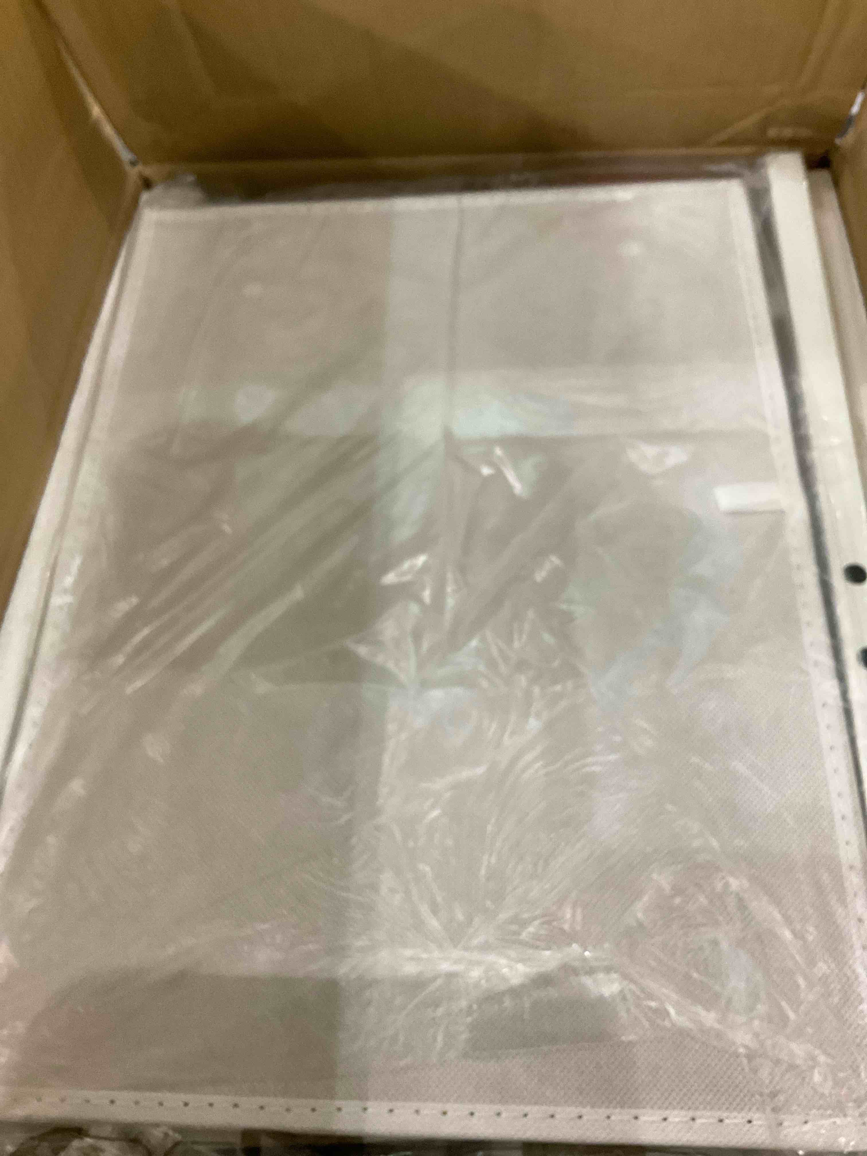 https://s3.amazonaws.com/lotting-images-prod/BargainHunt/EXS01041999_1708607335590.jpeg