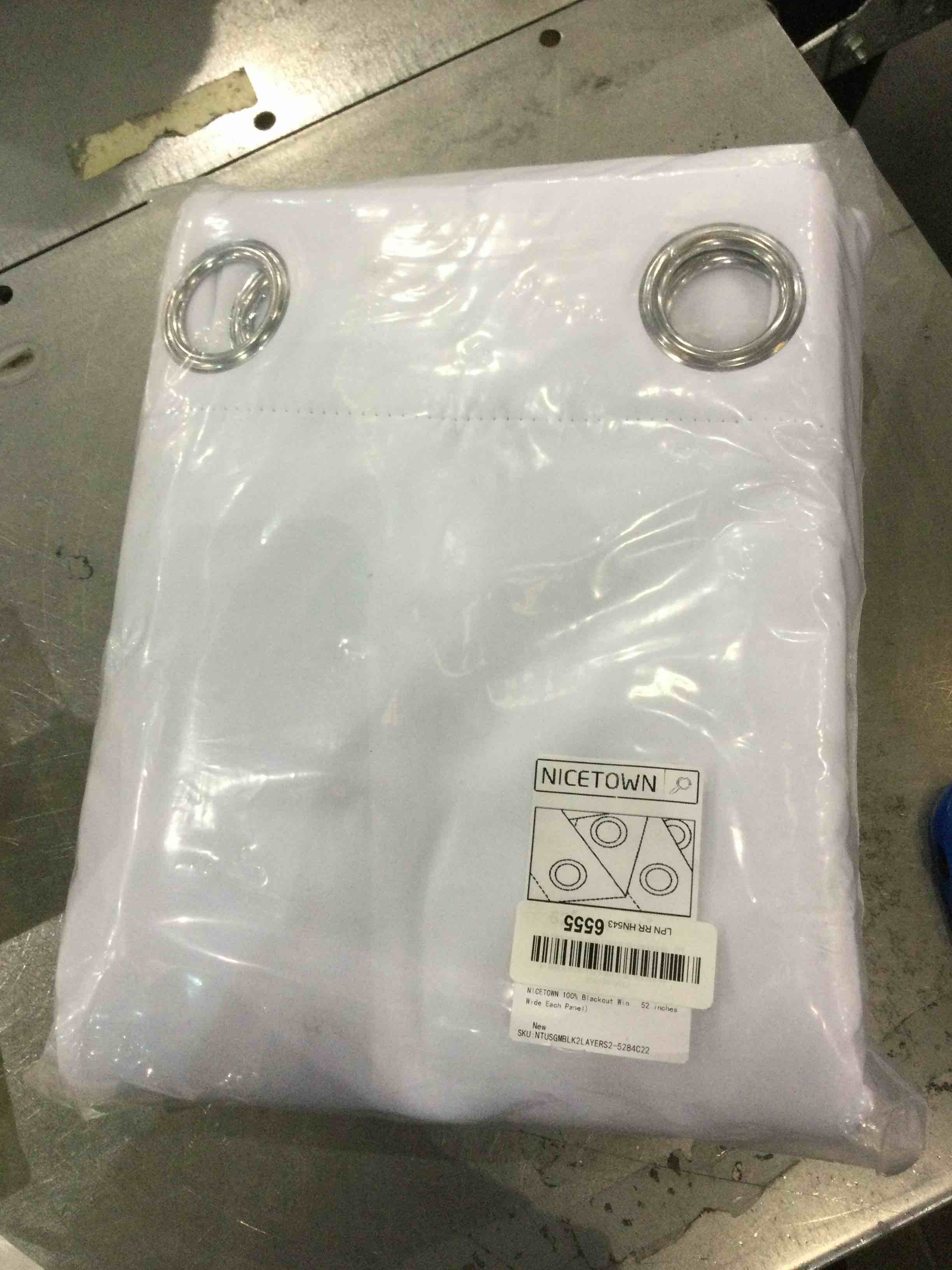 https://s3.amazonaws.com/lotting-images-prod/BargainHunt/EXS01042062_1707766249976.jpeg
