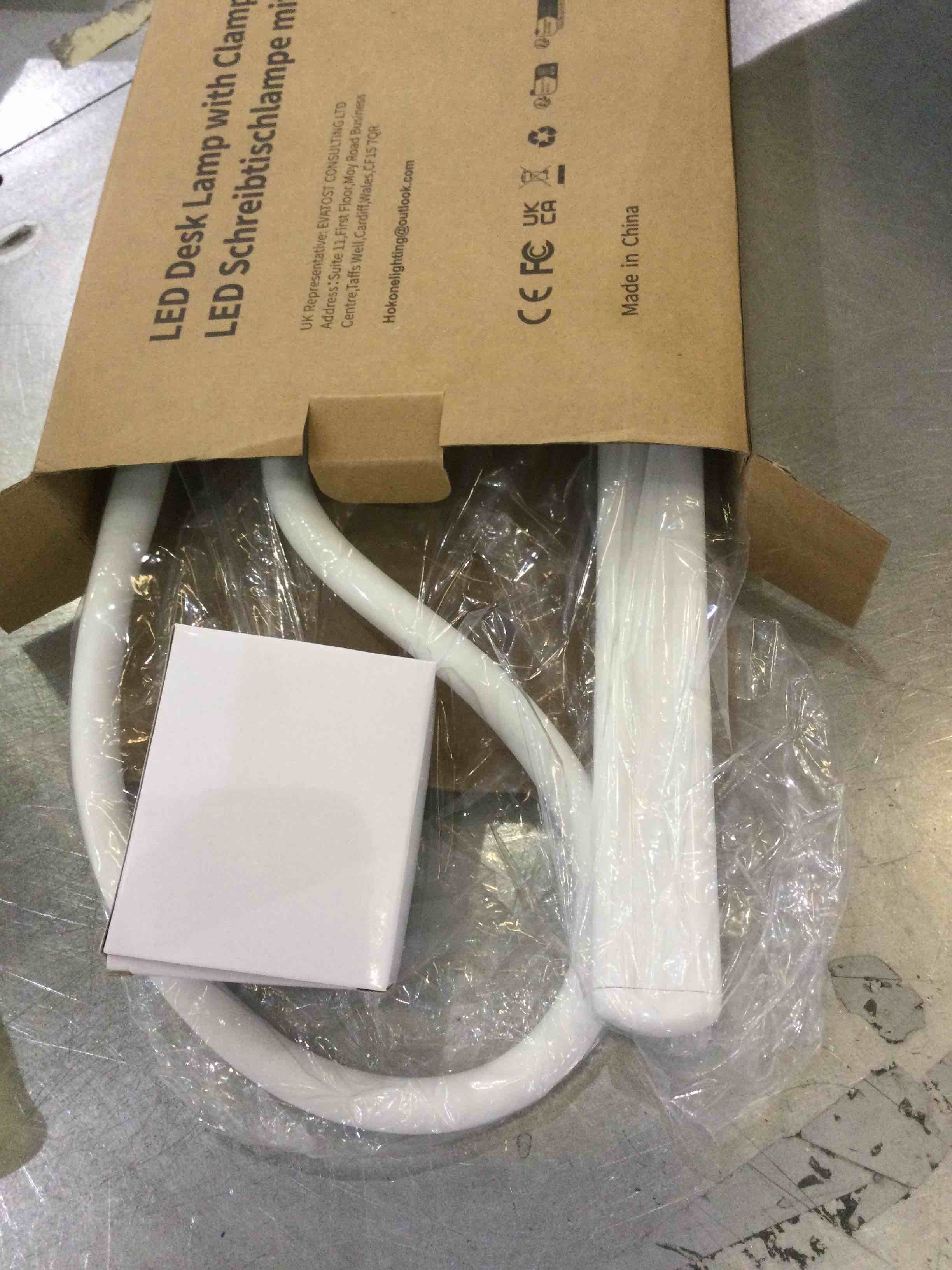 https://s3.amazonaws.com/lotting-images-prod/BargainHunt/EXS01042268_1707852274224.jpeg