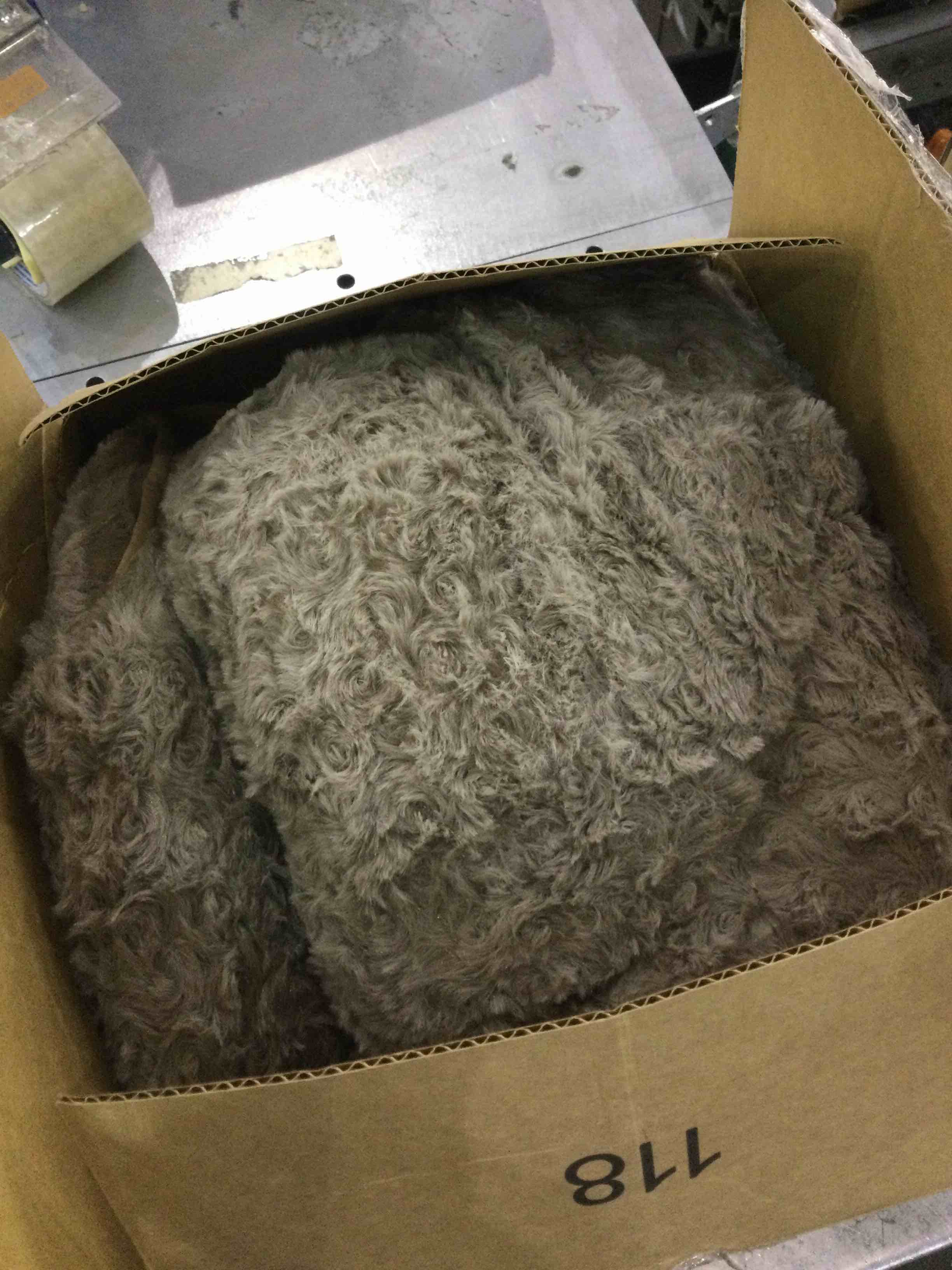 https://s3.amazonaws.com/lotting-images-prod/BargainHunt/EXS01042338_1707916226283.jpeg