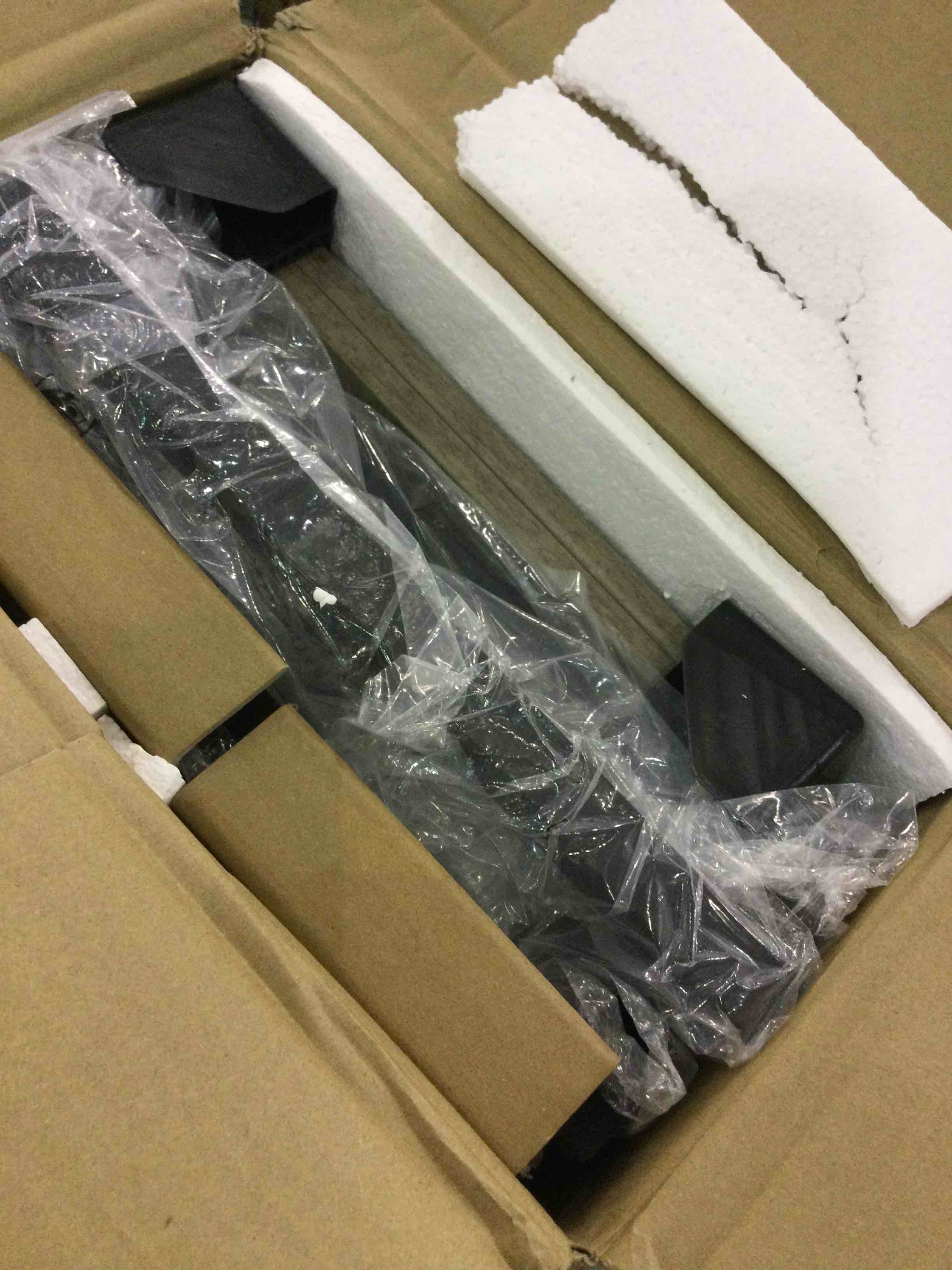 https://s3.amazonaws.com/lotting-images-prod/BargainHunt/EXS01042349_1707917346101.jpeg