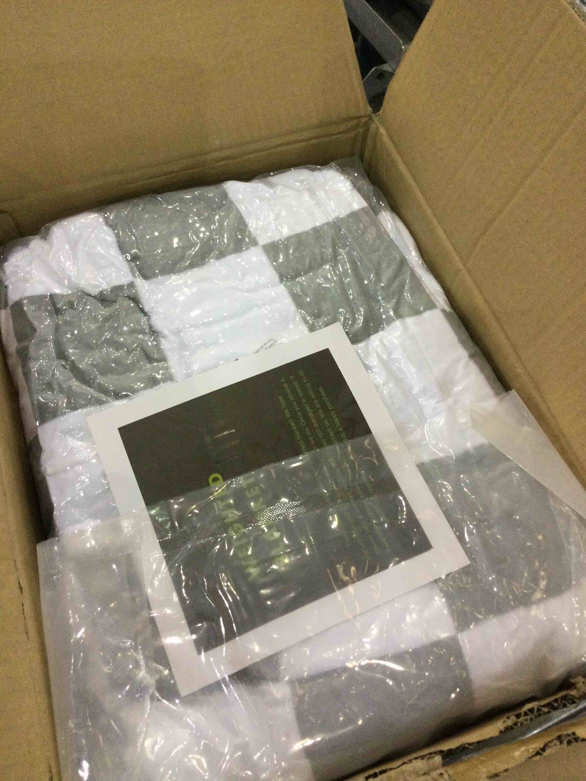 https://s3.amazonaws.com/lotting-images-prod/BargainHunt/EXS01042359_1707918287285.jpeg