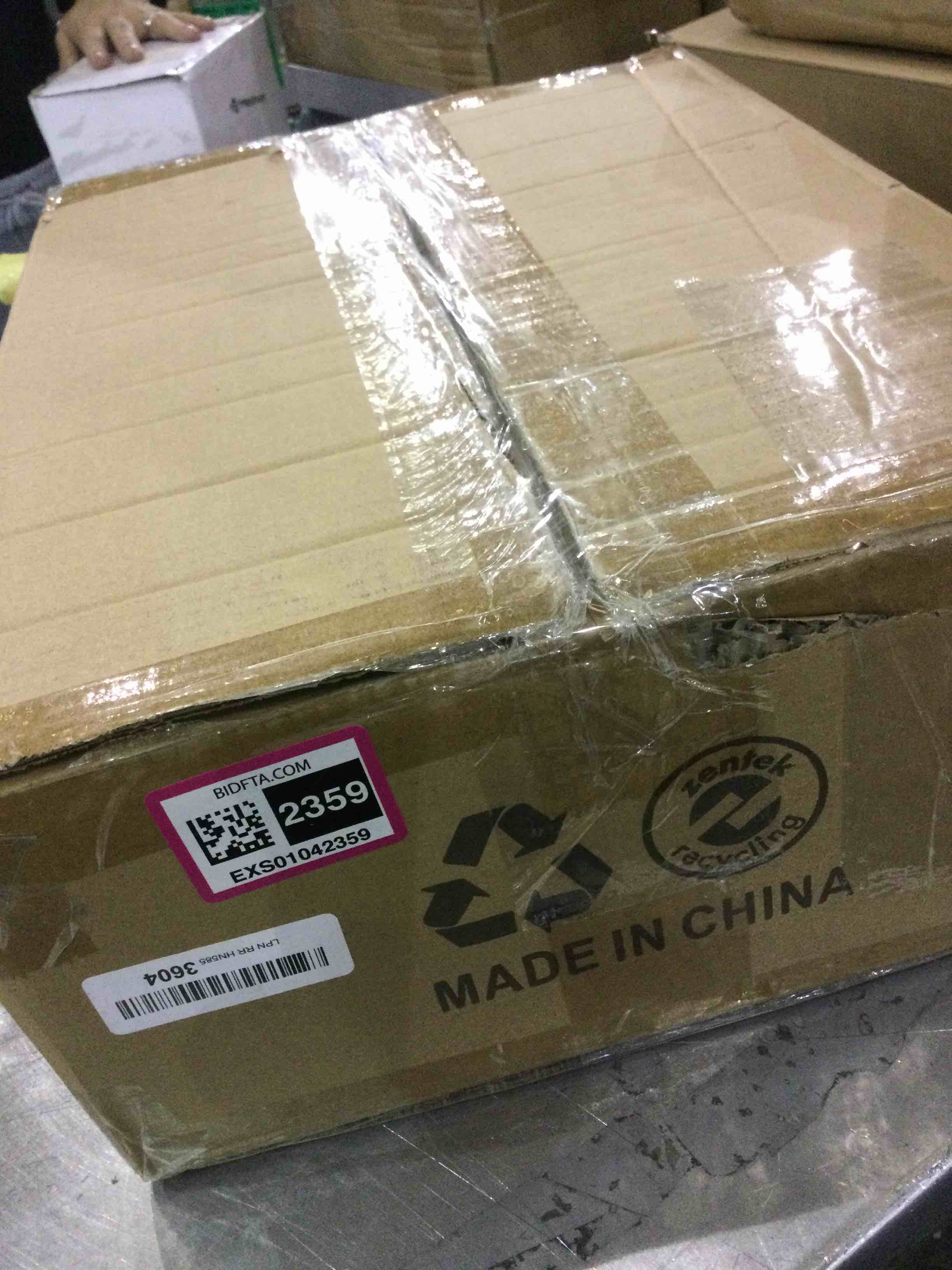 https://s3.amazonaws.com/lotting-images-prod/BargainHunt/EXS01042359_1707918307197.jpeg