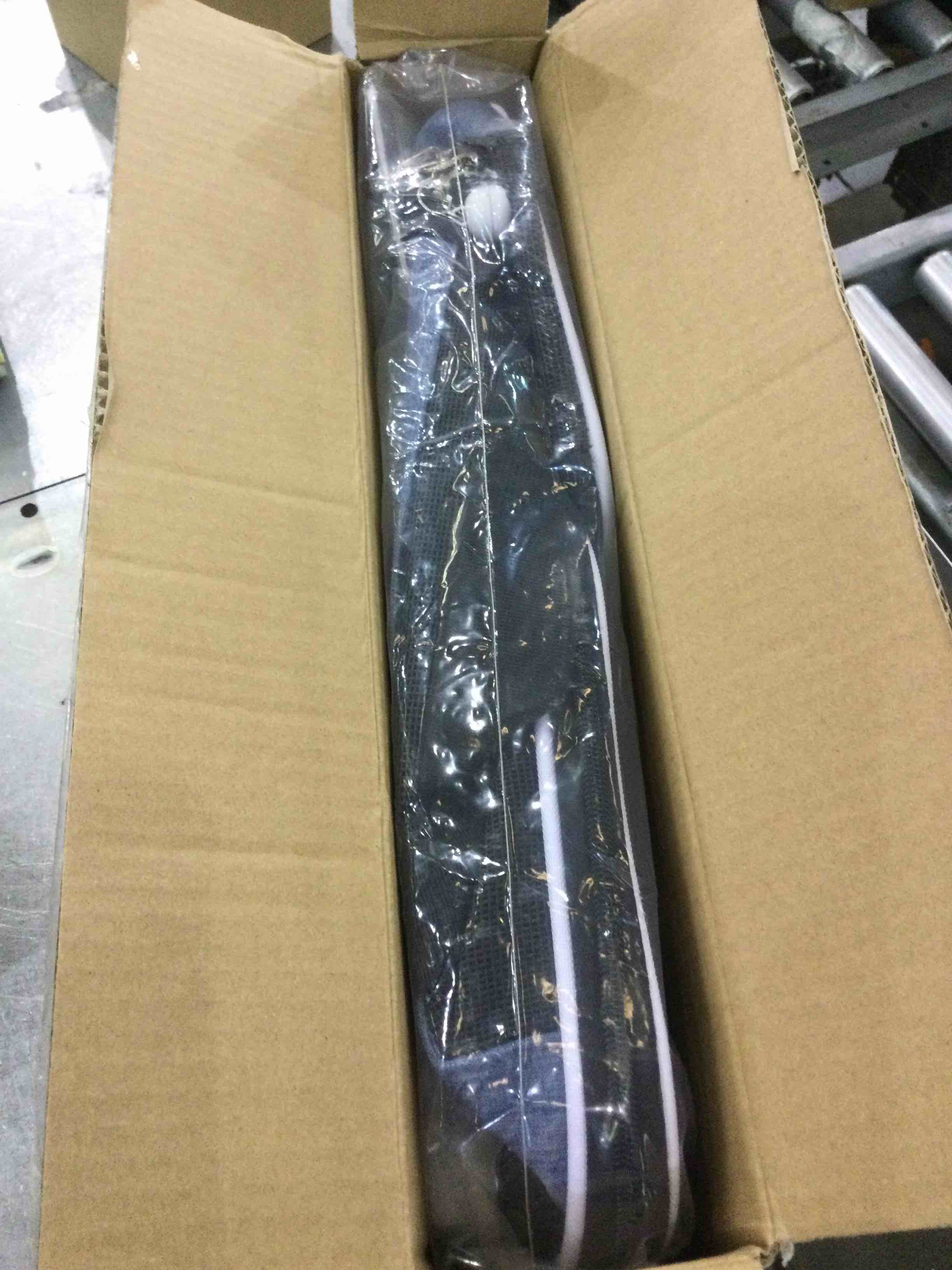 https://s3.amazonaws.com/lotting-images-prod/BargainHunt/EXS01042368_1707920952586.jpeg