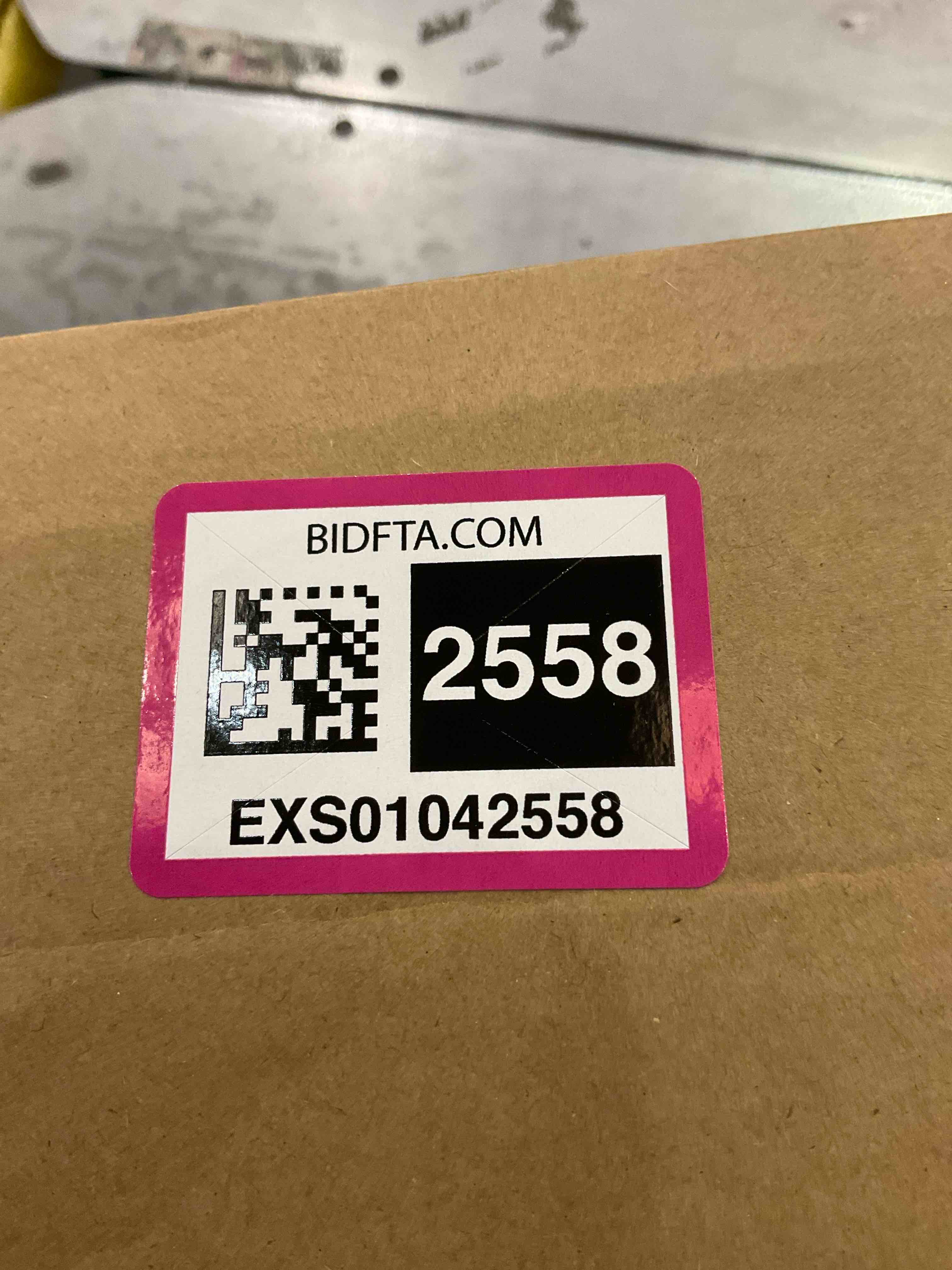 https://s3.amazonaws.com/lotting-images-prod/BargainHunt/EXS01042558_1707497310355.jpeg