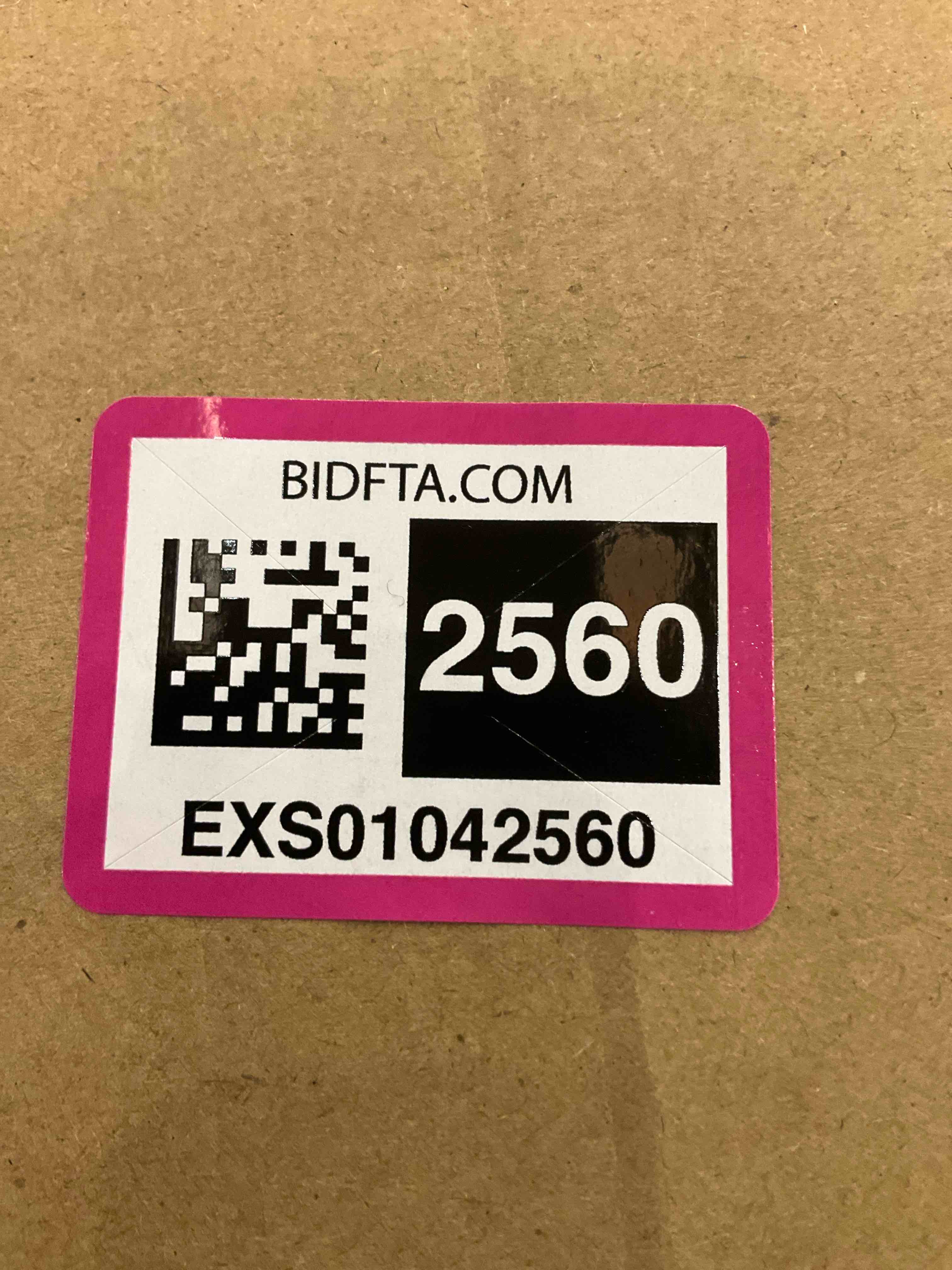 https://s3.amazonaws.com/lotting-images-prod/BargainHunt/EXS01042560_1707497536542.jpeg