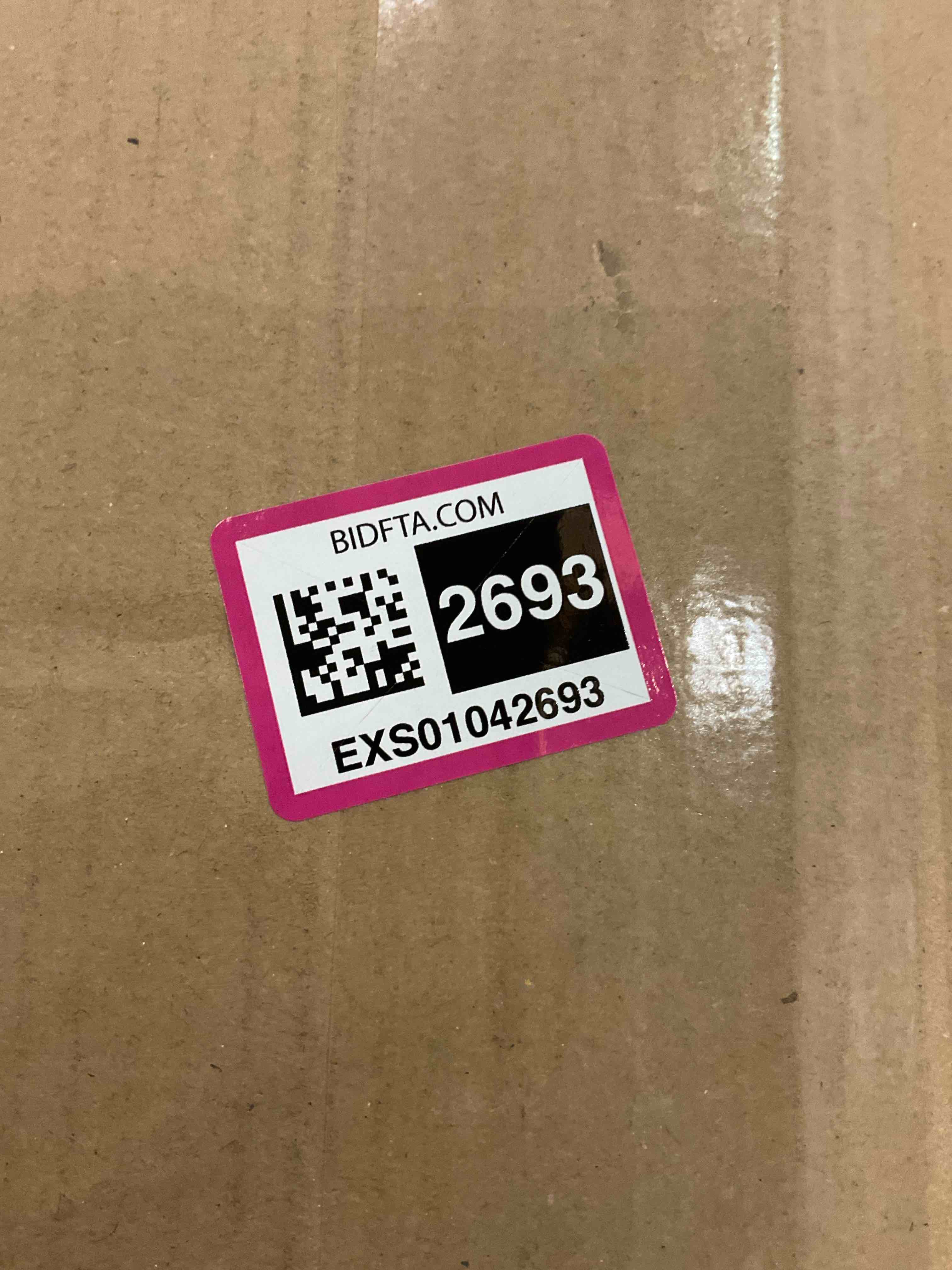 https://s3.amazonaws.com/lotting-images-prod/BargainHunt/EXS01042693_1707761249034.jpeg