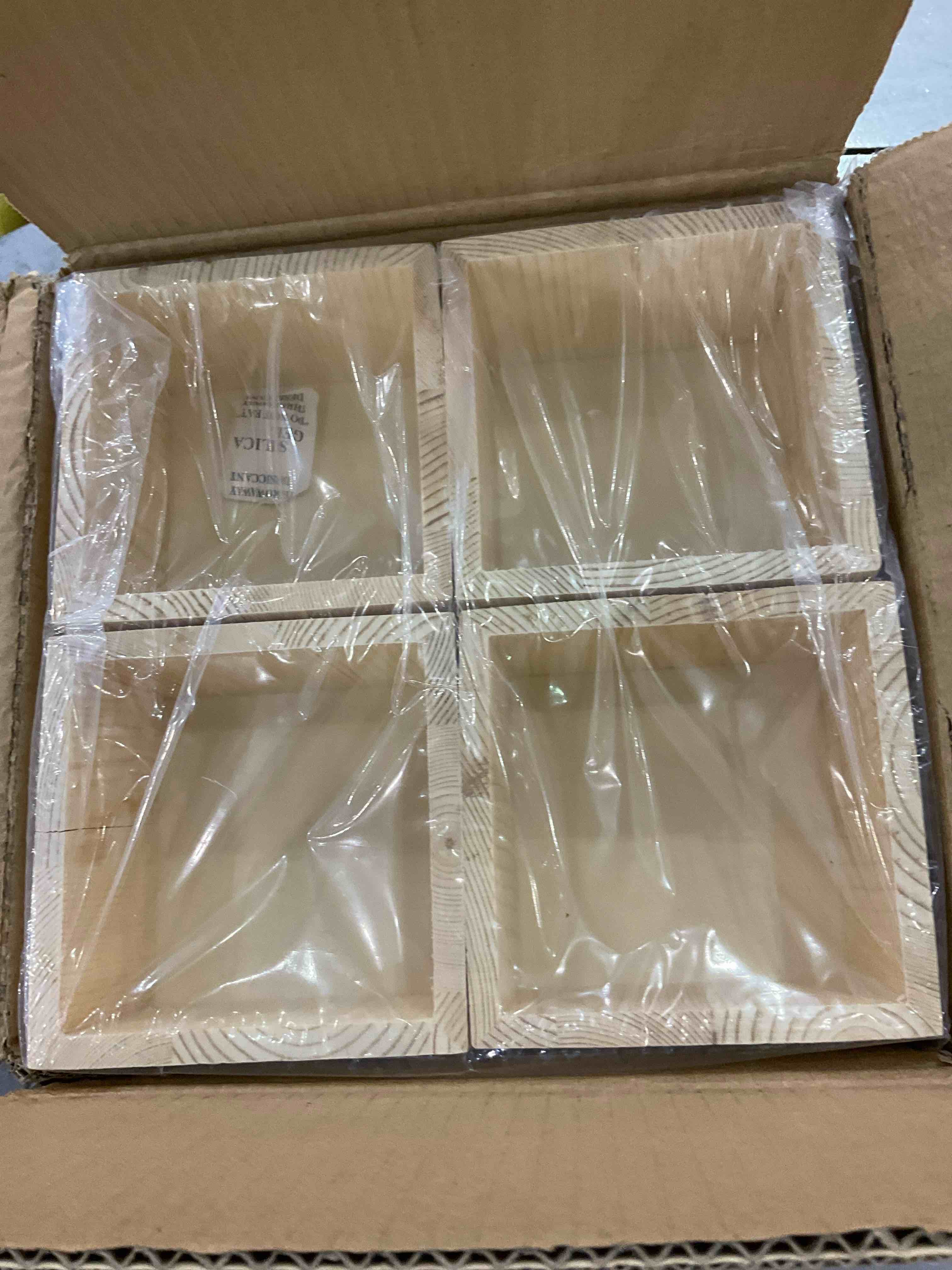 https://s3.amazonaws.com/lotting-images-prod/BargainHunt/EXS01042752_1707829880661.jpeg