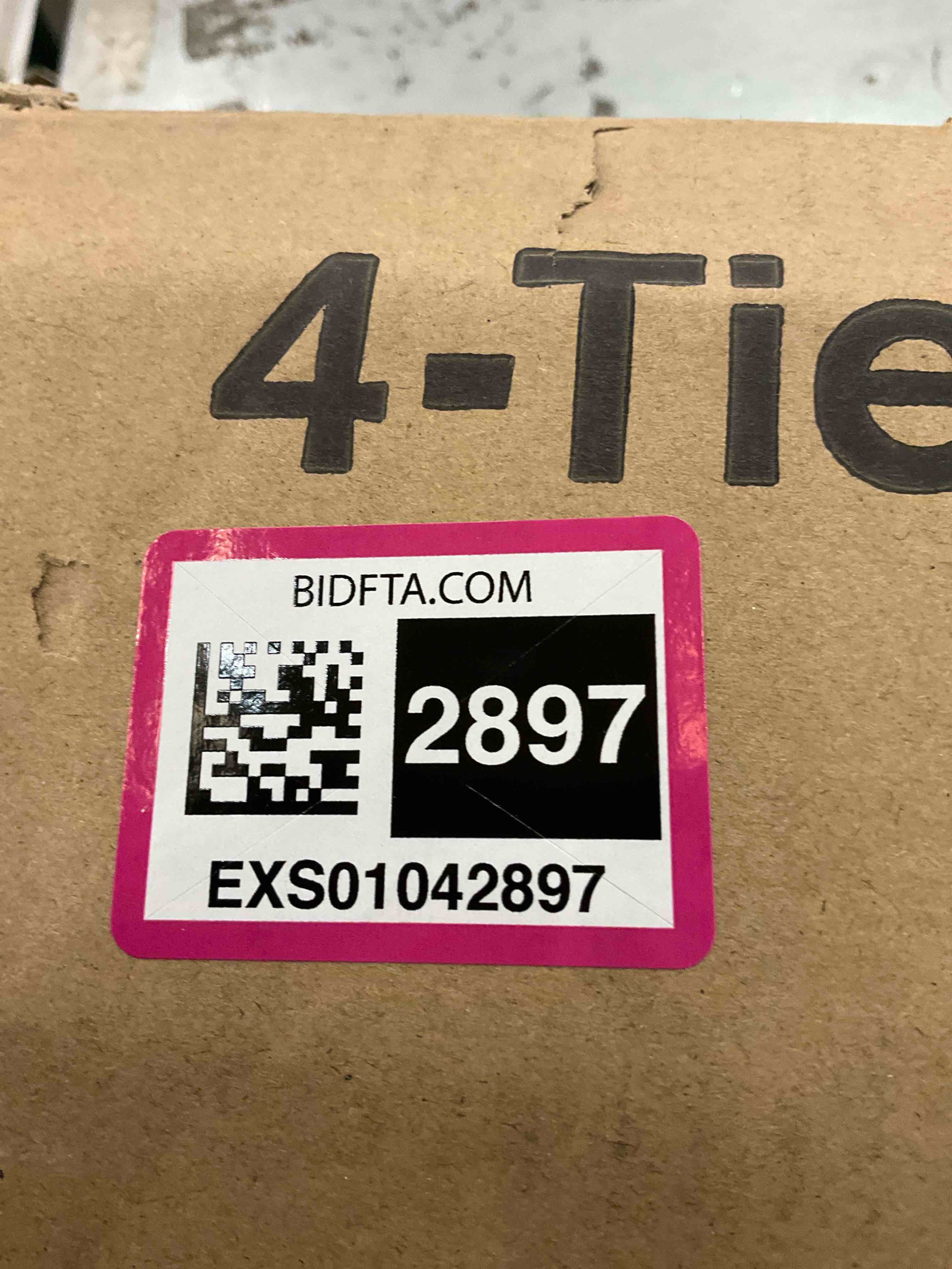 https://s3.amazonaws.com/lotting-images-prod/BargainHunt/EXS01042897_1707922404858.jpeg