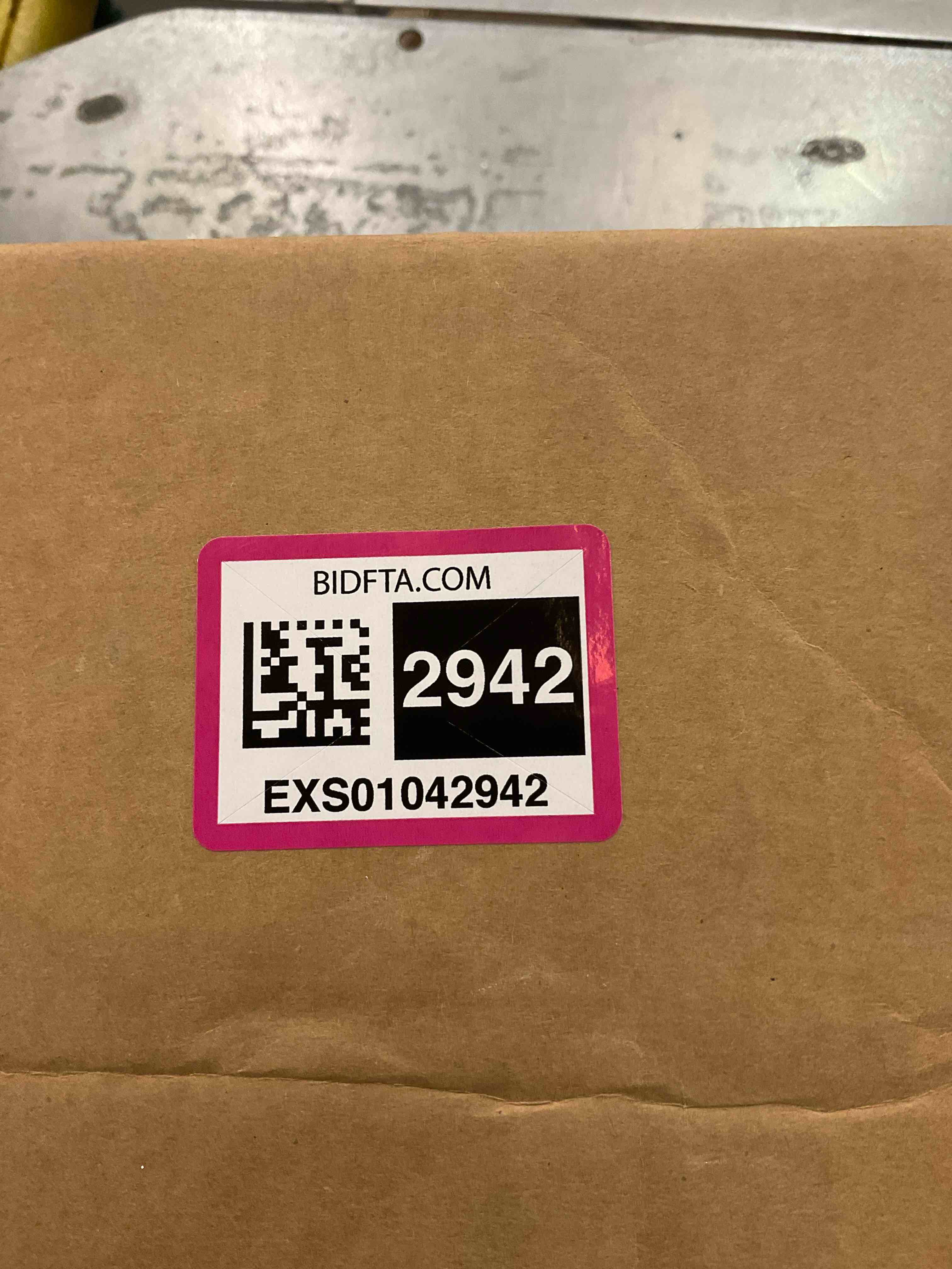 https://s3.amazonaws.com/lotting-images-prod/BargainHunt/EXS01042942_1707933575298.jpeg