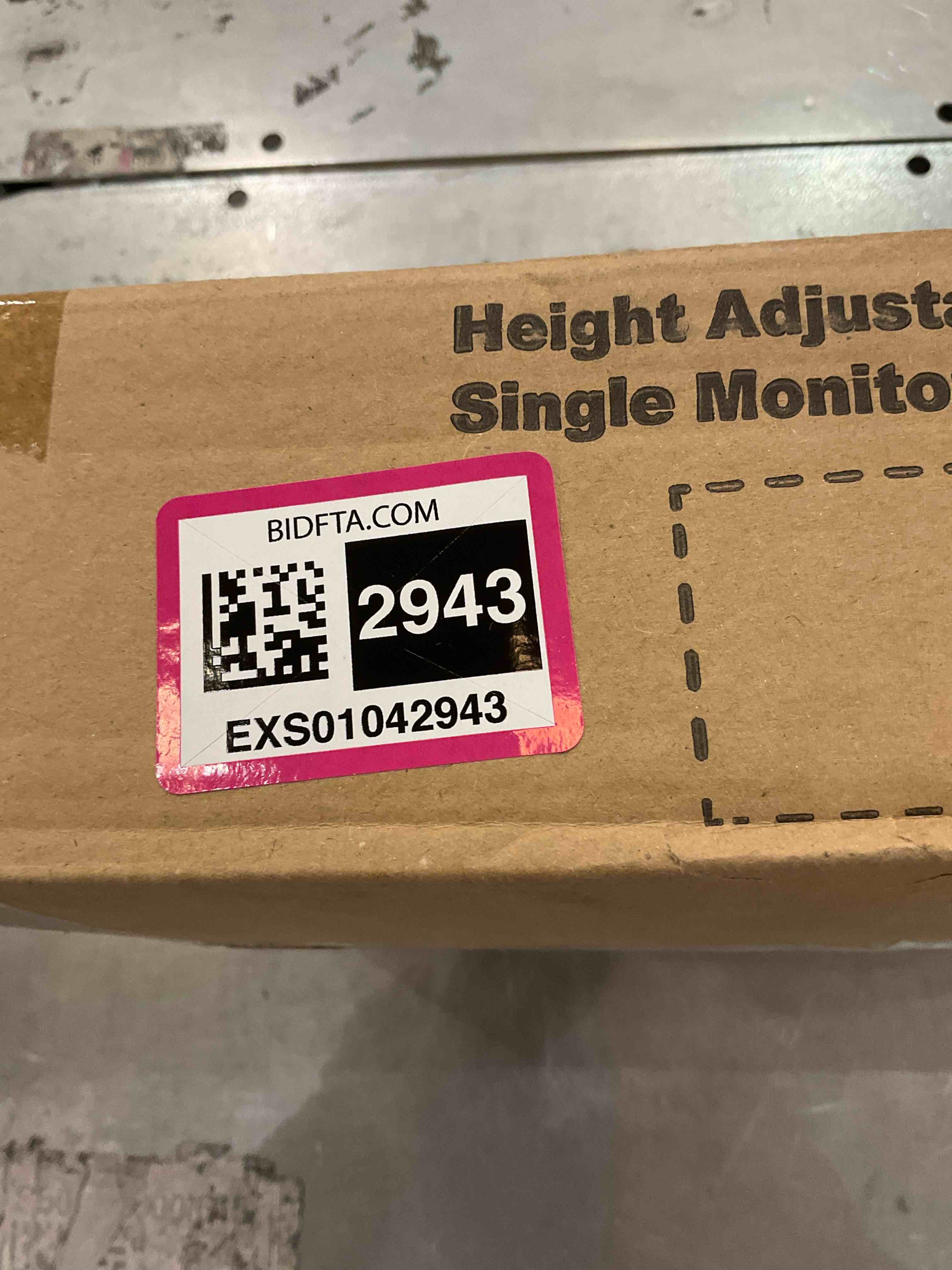 https://s3.amazonaws.com/lotting-images-prod/BargainHunt/EXS01042943_1707933800098.jpeg