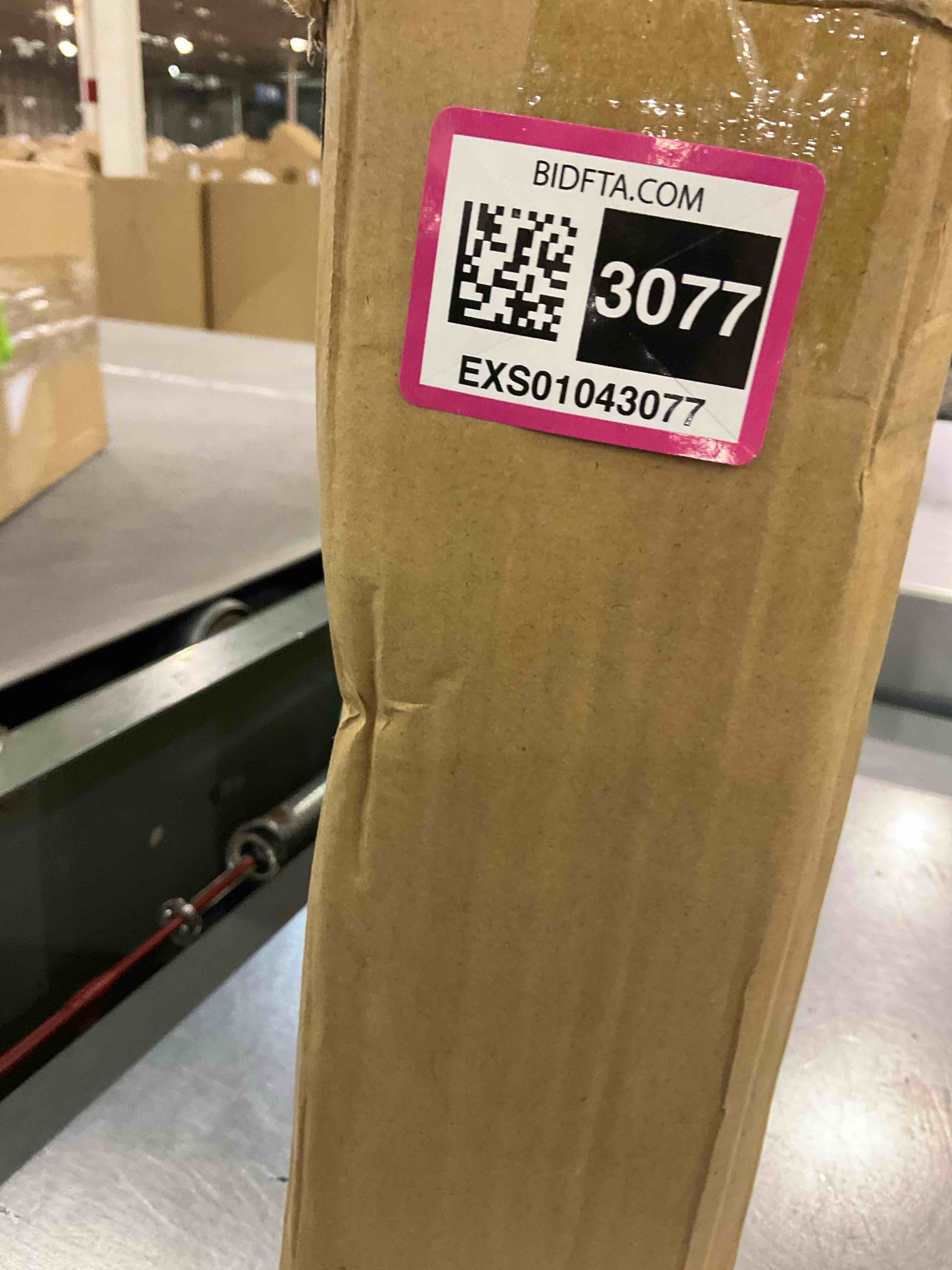 https://s3.amazonaws.com/lotting-images-prod/BargainHunt/EXS01043077_1708630241309.jpeg