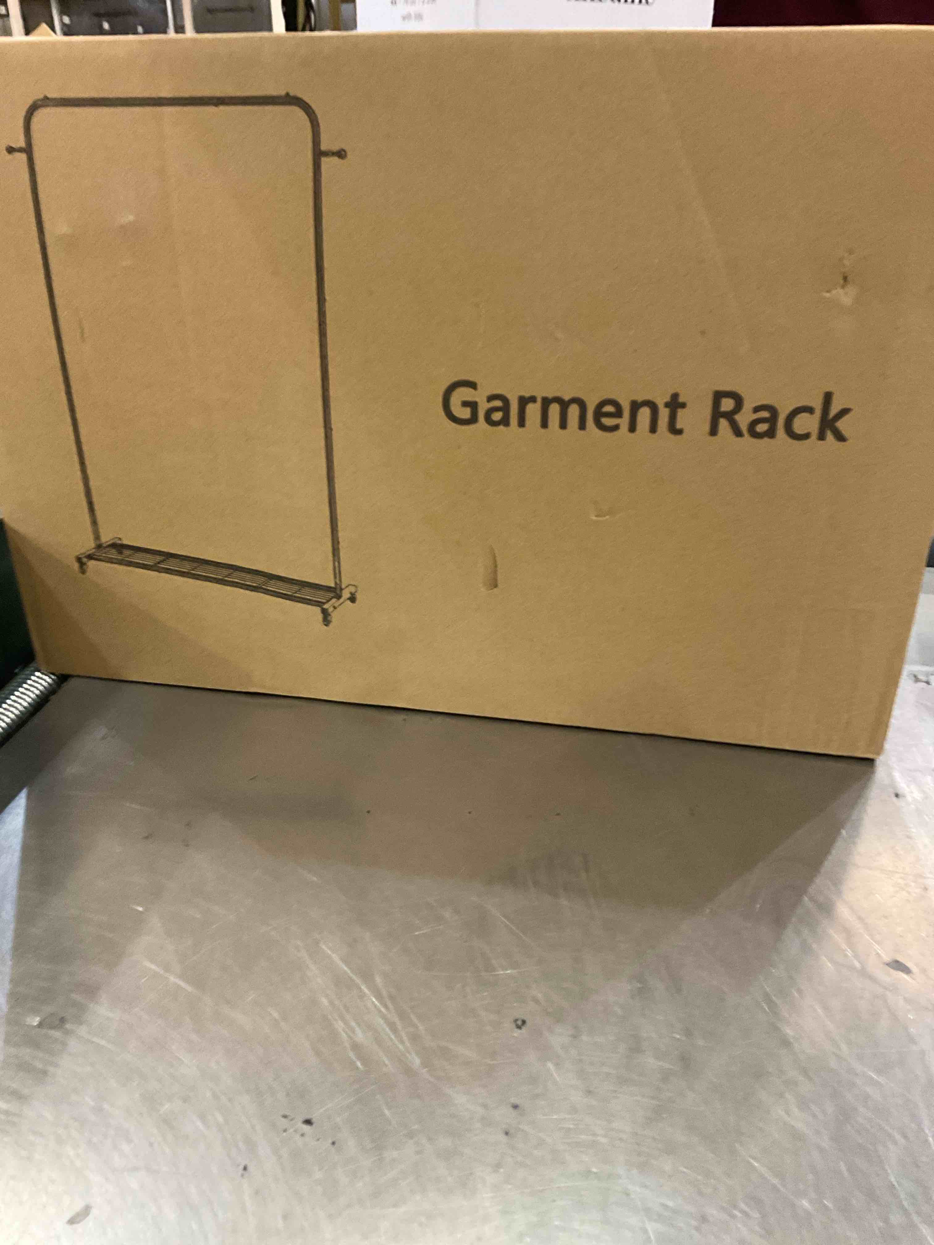 https://s3.amazonaws.com/lotting-images-prod/BargainHunt/EXS01043178_1708700528866.jpeg
