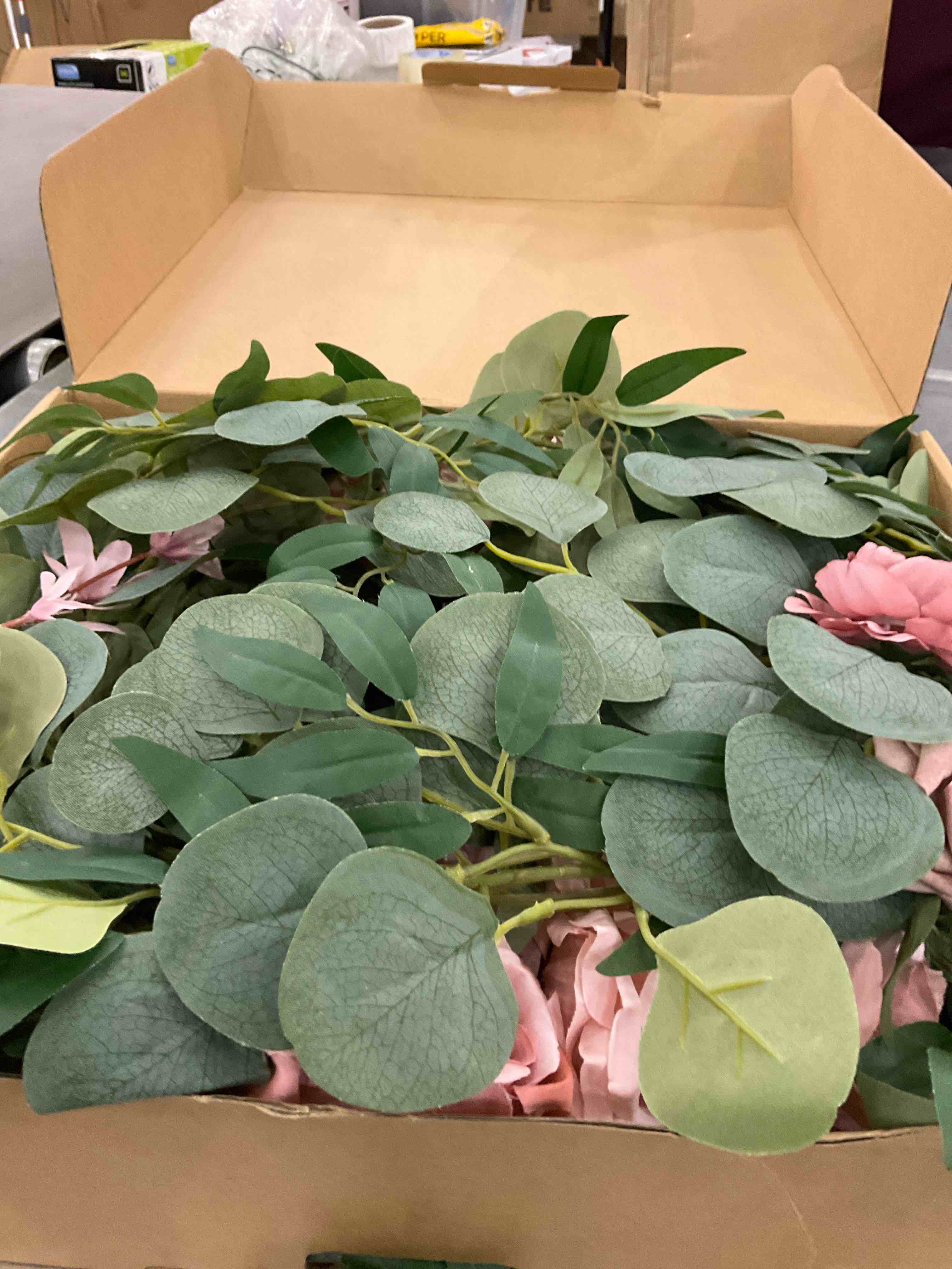https://s3.amazonaws.com/lotting-images-prod/BargainHunt/EXS01043200_1708701598851.jpeg