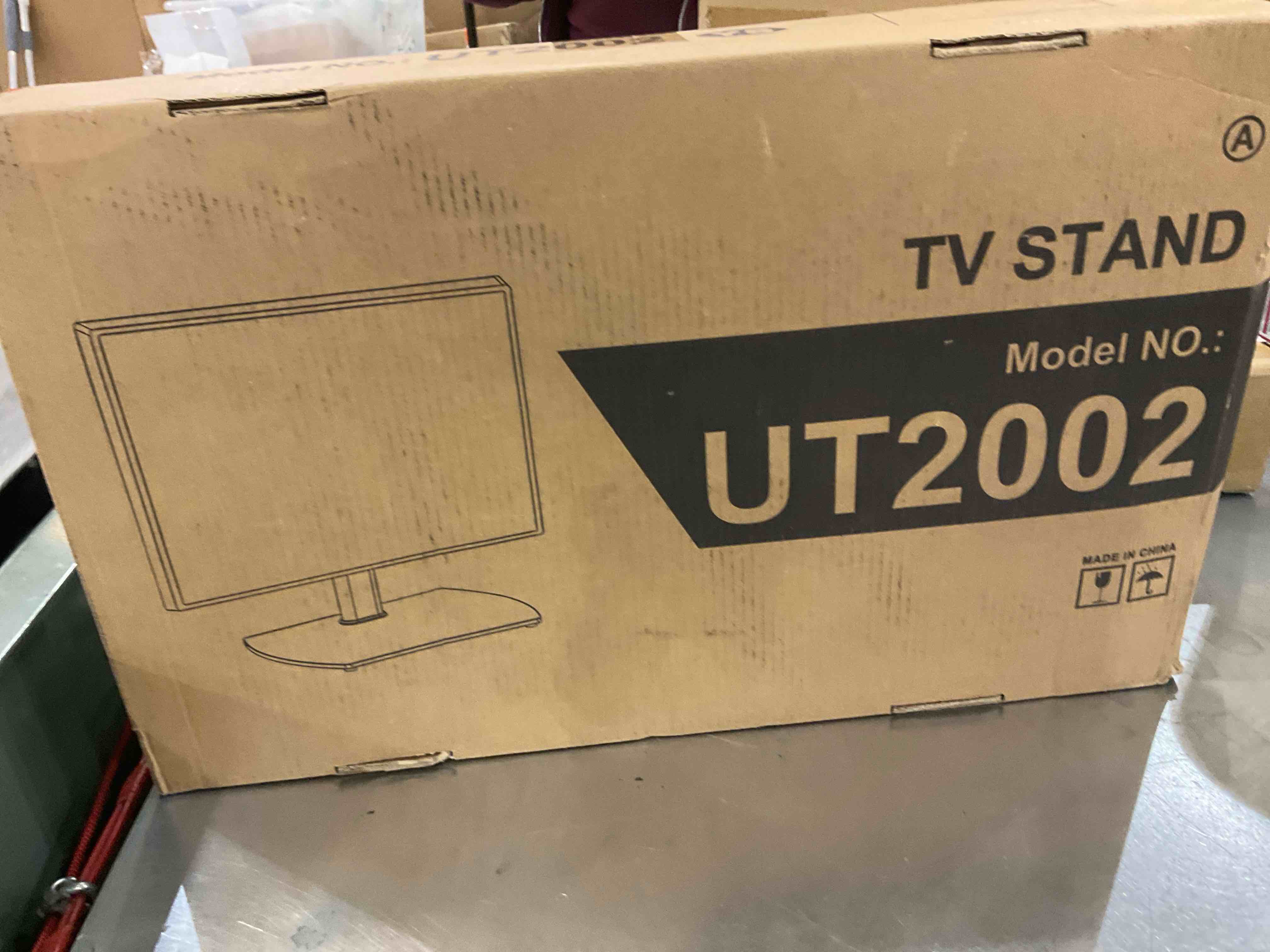 TV STAND UT2002