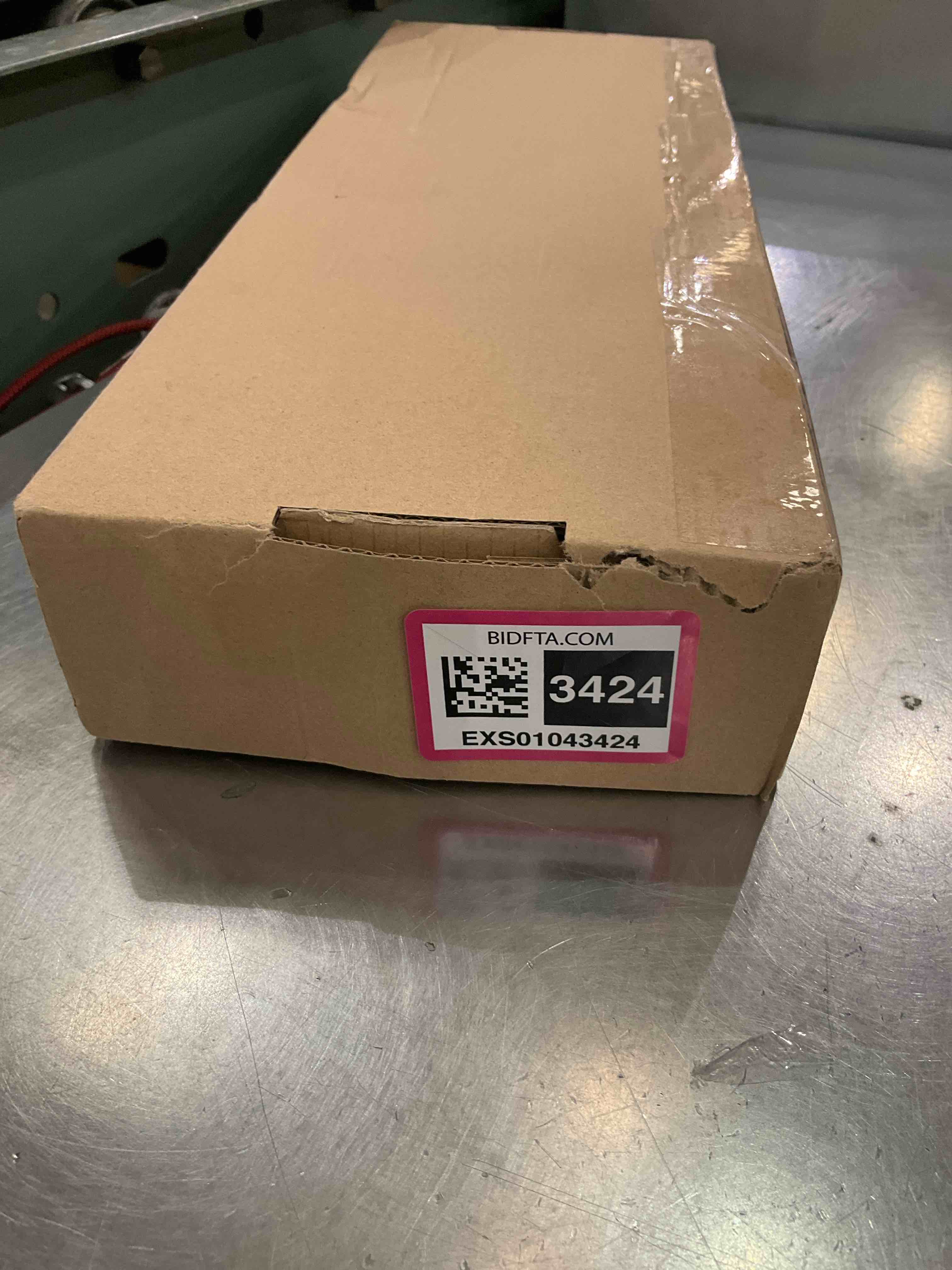 Voncerus LED Desk lamp with Clamp, Eye-Caring Clip on Lights for Home Office, 3 Modes 10 Brightness, Long Flexible Gooseneck,Metal, Swing Arm Architect Task Table Lamps with USB Adapter, White