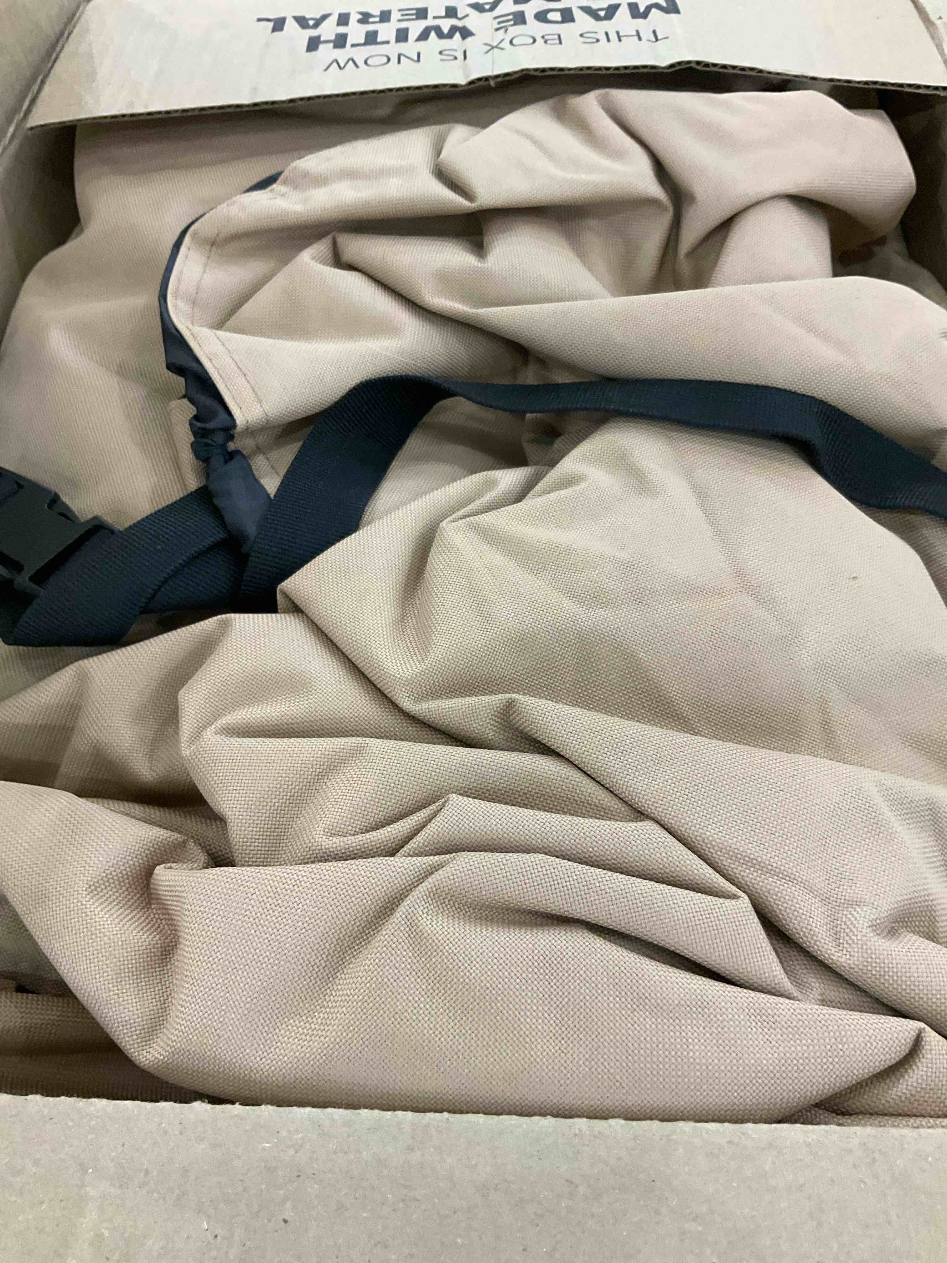 https://s3.amazonaws.com/lotting-images-prod/BargainHunt/EXS01043577_1709828891575.jpeg