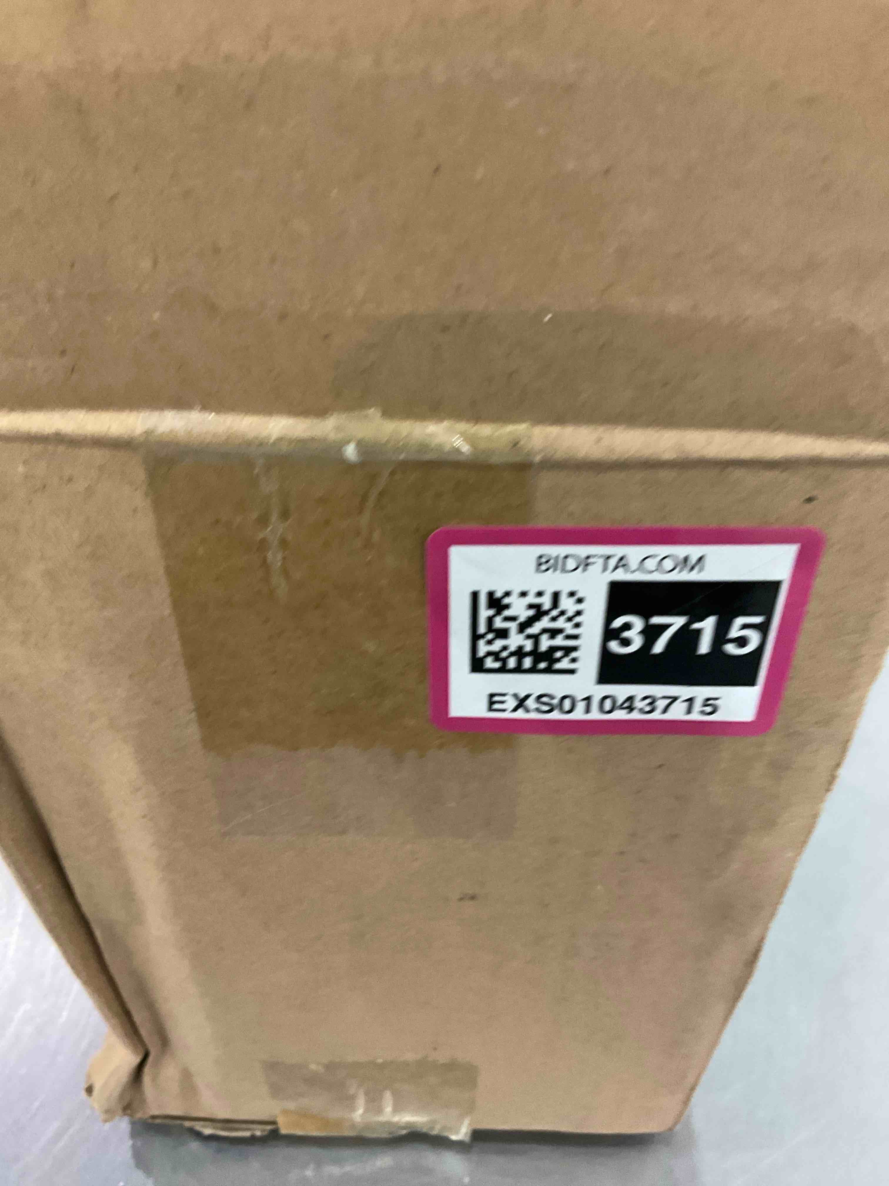 https://s3.amazonaws.com/lotting-images-prod/BargainHunt/EXS01043715_1709912263044.jpeg