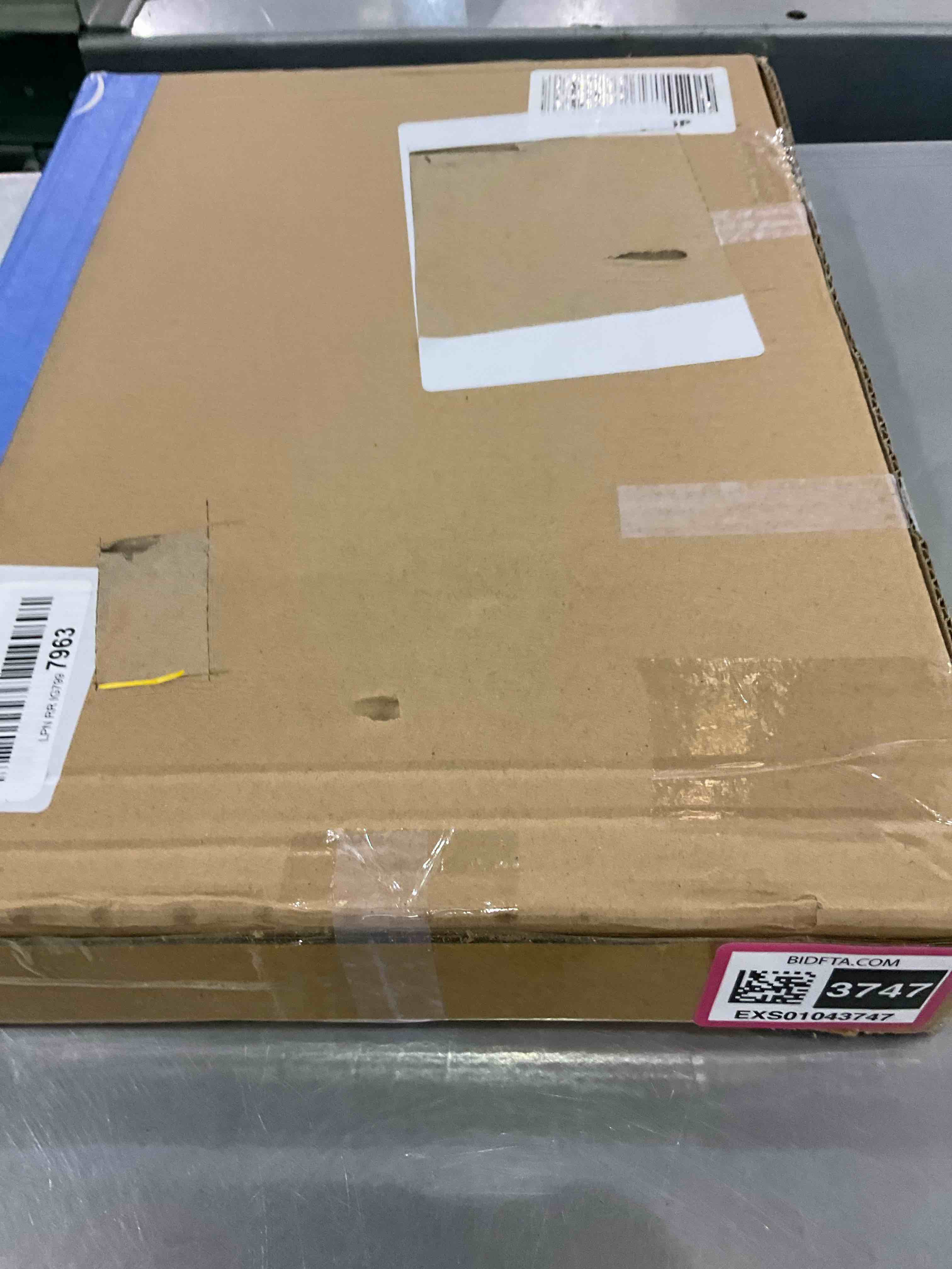 https://s3.amazonaws.com/lotting-images-prod/BargainHunt/EXS01043747_1709928518856.jpeg