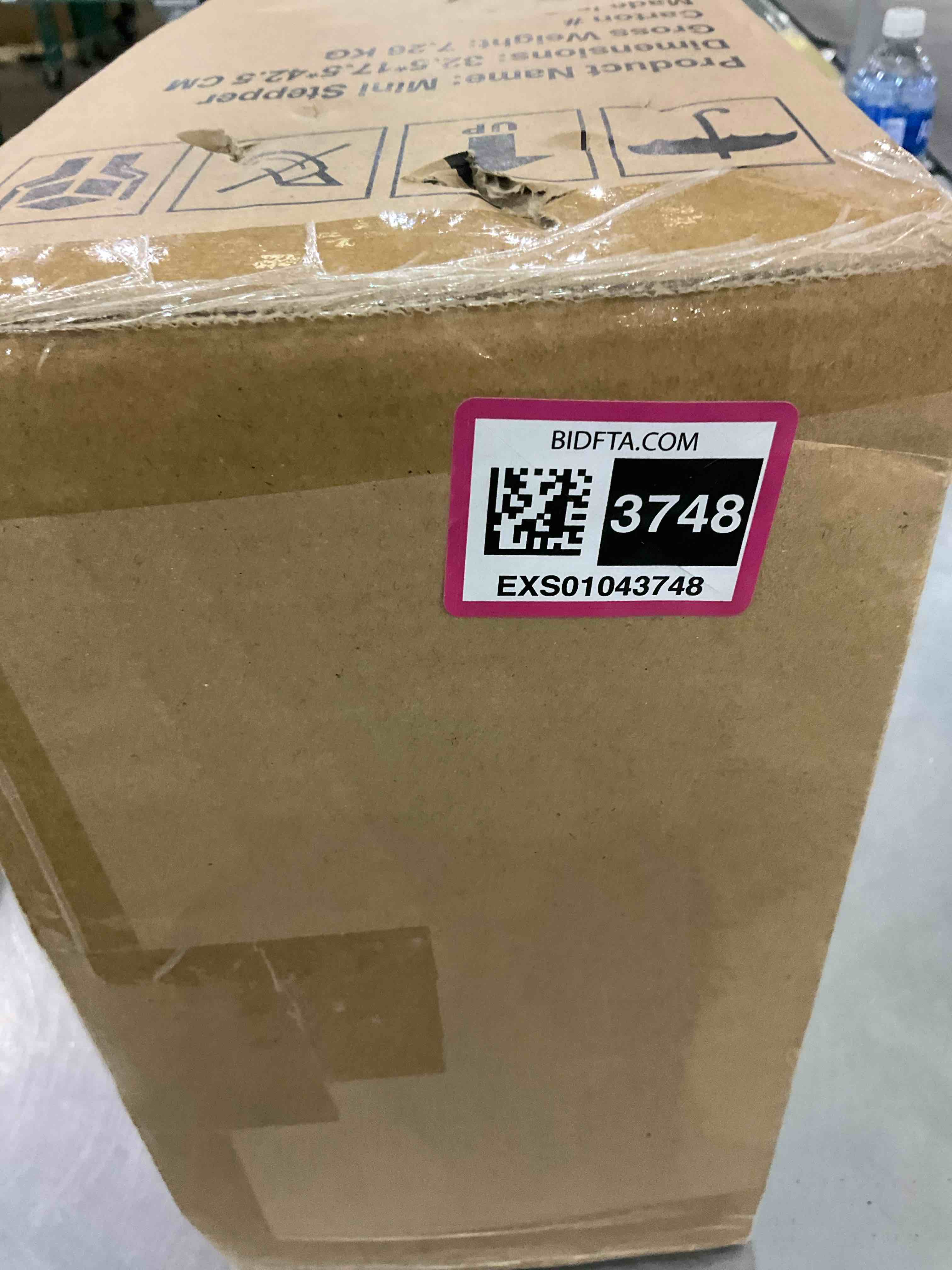 https://s3.amazonaws.com/lotting-images-prod/BargainHunt/EXS01043748_1709928422387.jpeg