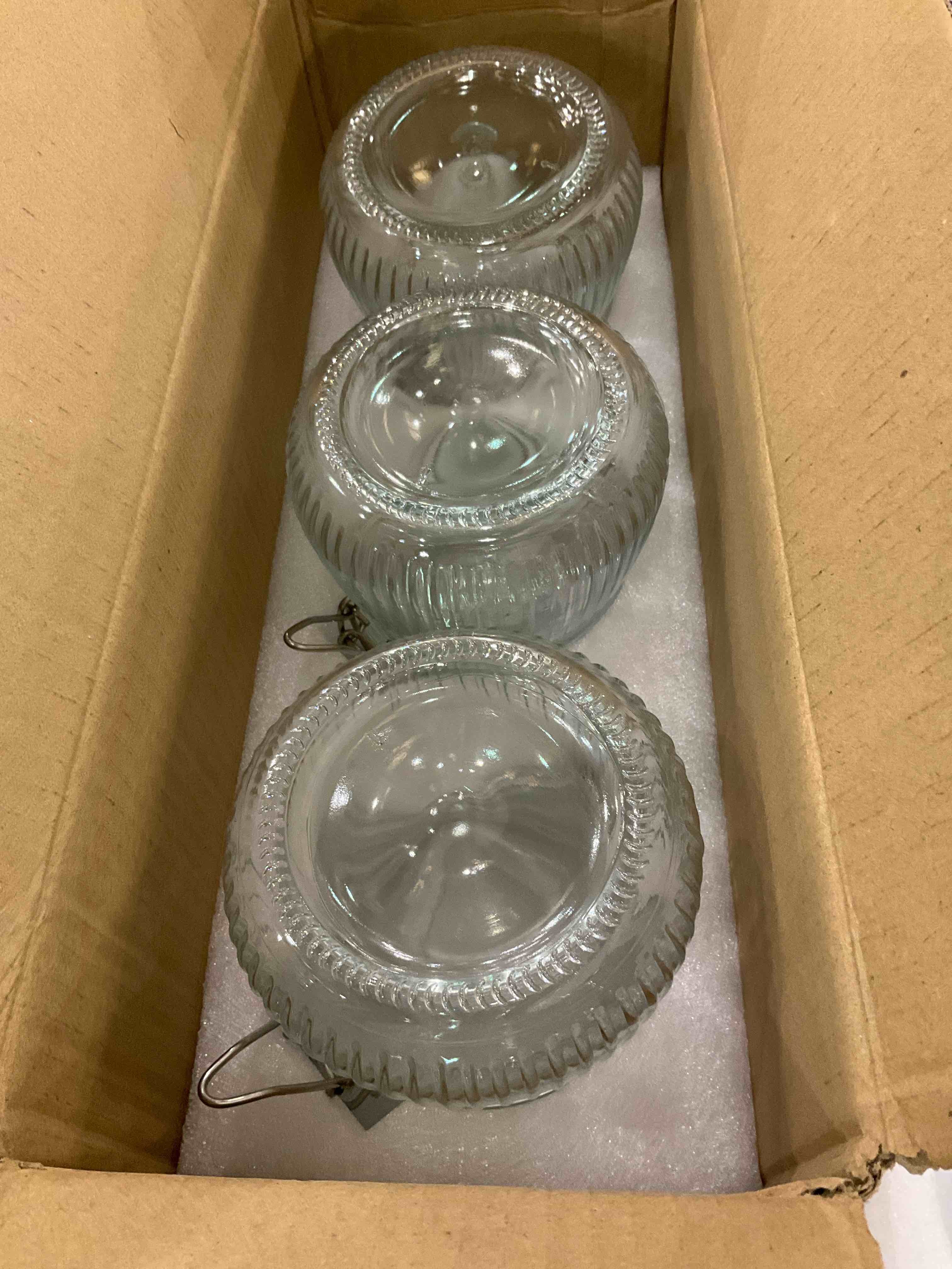 https://s3.amazonaws.com/lotting-images-prod/BargainHunt/EXS01043775_1710164297368.jpeg