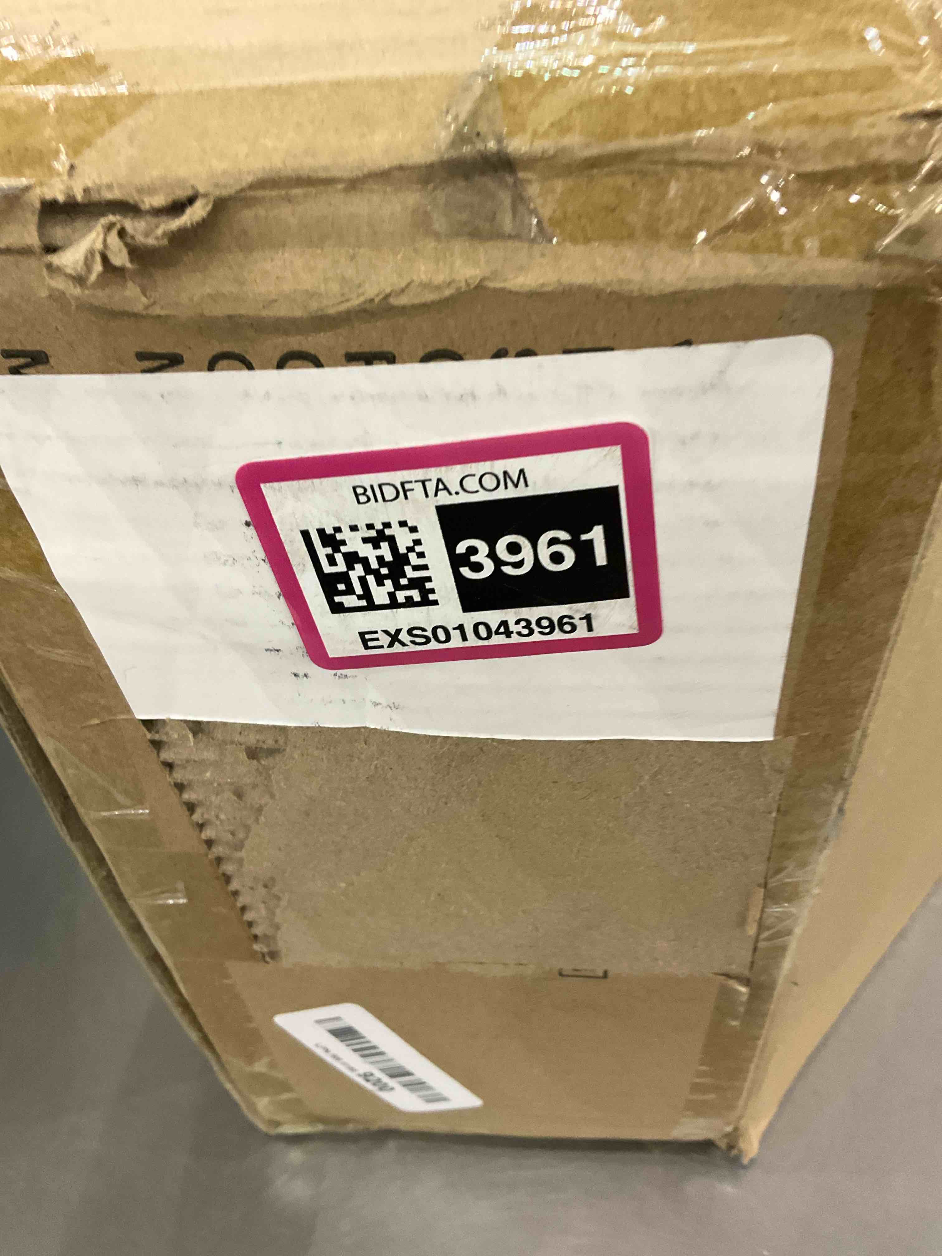 https://s3.amazonaws.com/lotting-images-prod/BargainHunt/EXS01043961_1710330549692.jpeg