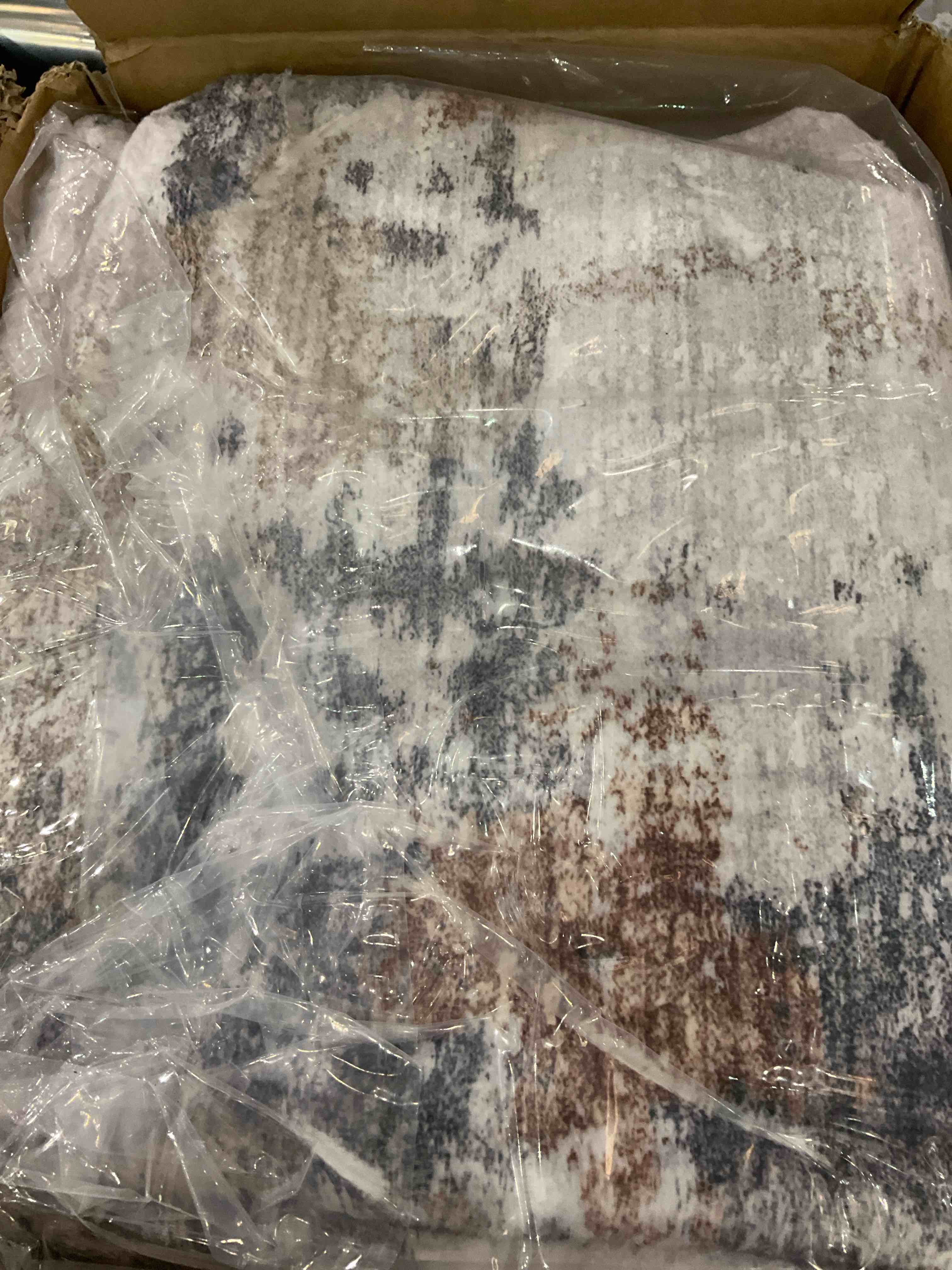 https://s3.amazonaws.com/lotting-images-prod/BargainHunt/EXS01044021_1707421725589.jpeg