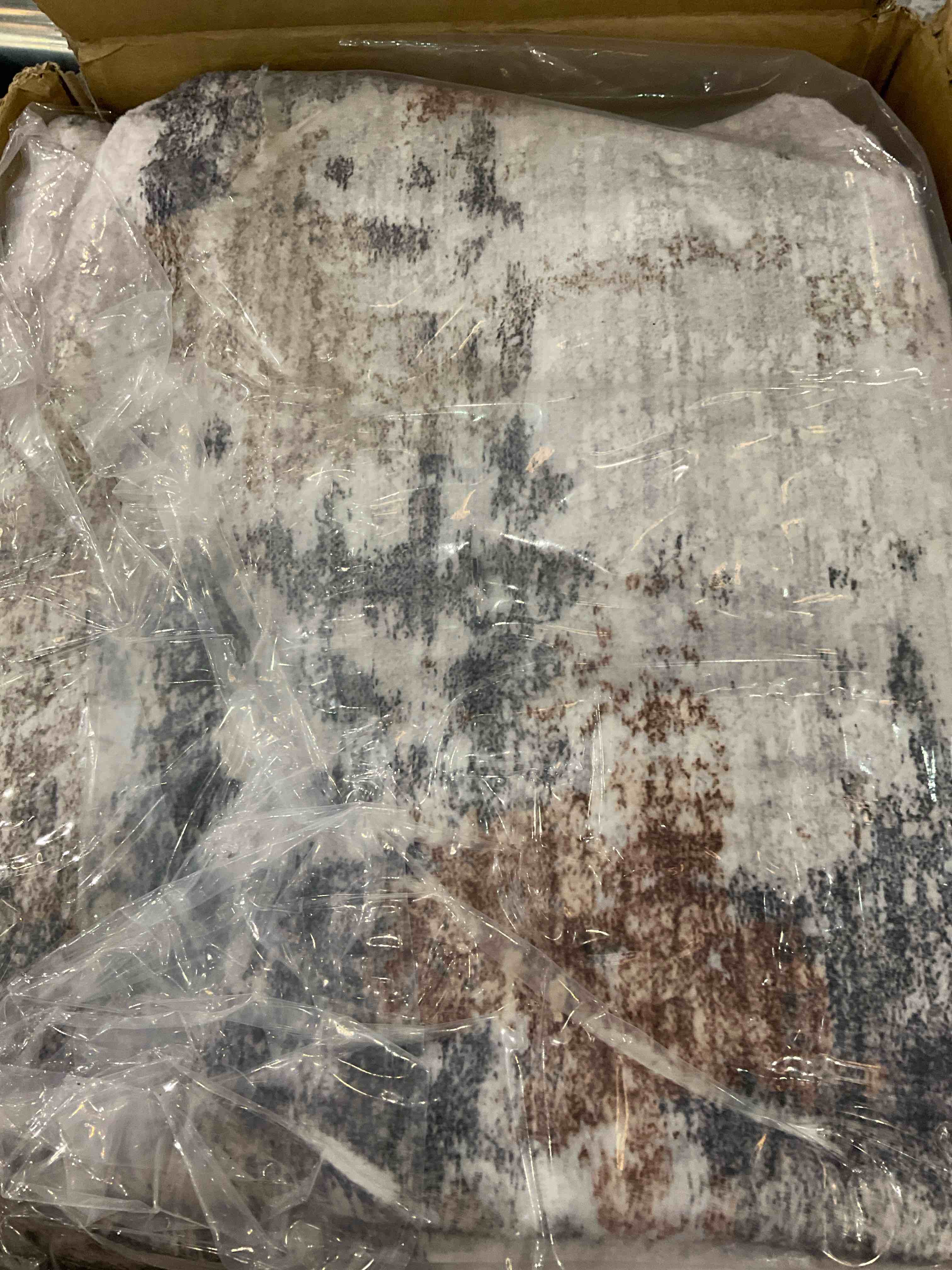 https://s3.amazonaws.com/lotting-images-prod/BargainHunt/EXS01044021_1707421726418.jpeg