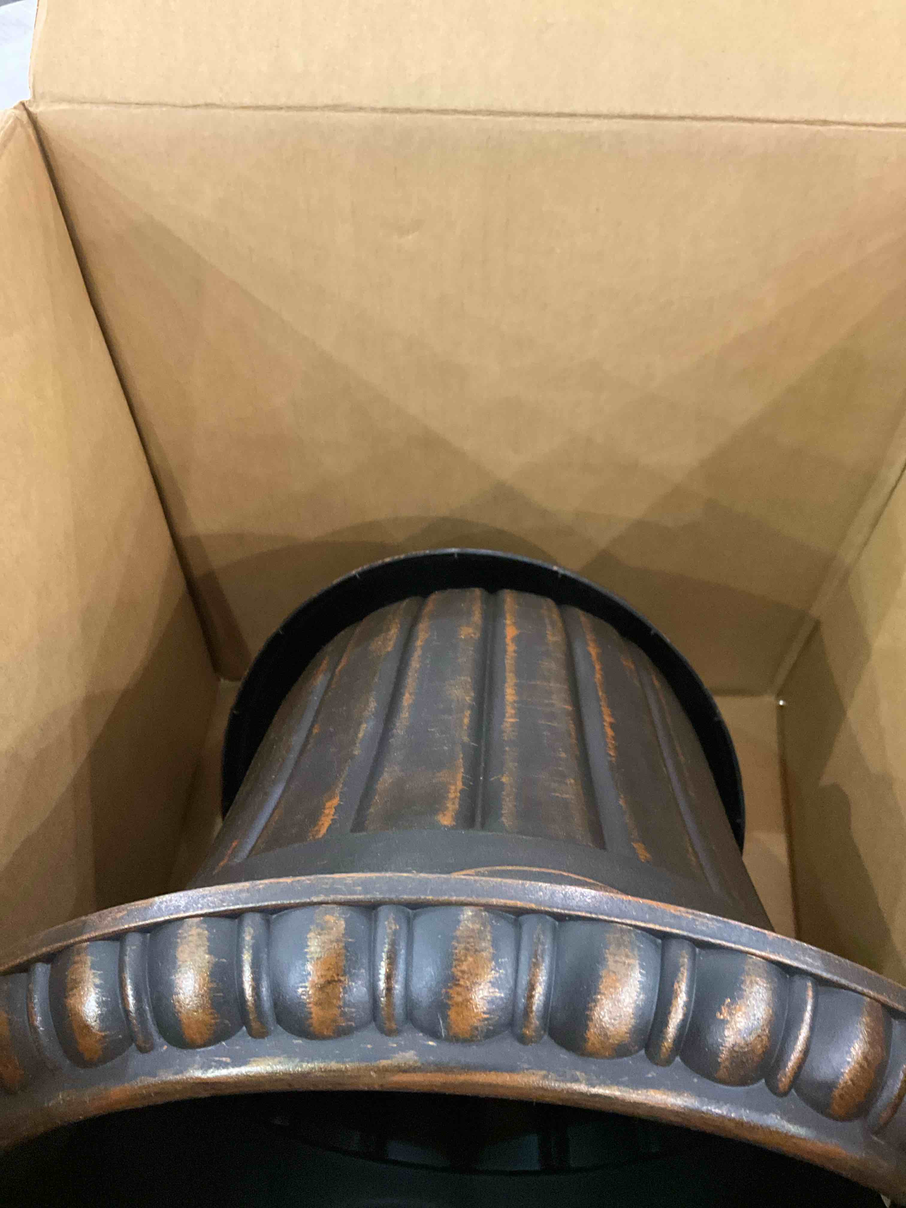 https://s3.amazonaws.com/lotting-images-prod/BargainHunt/EXS01044140_1707496968314.jpeg