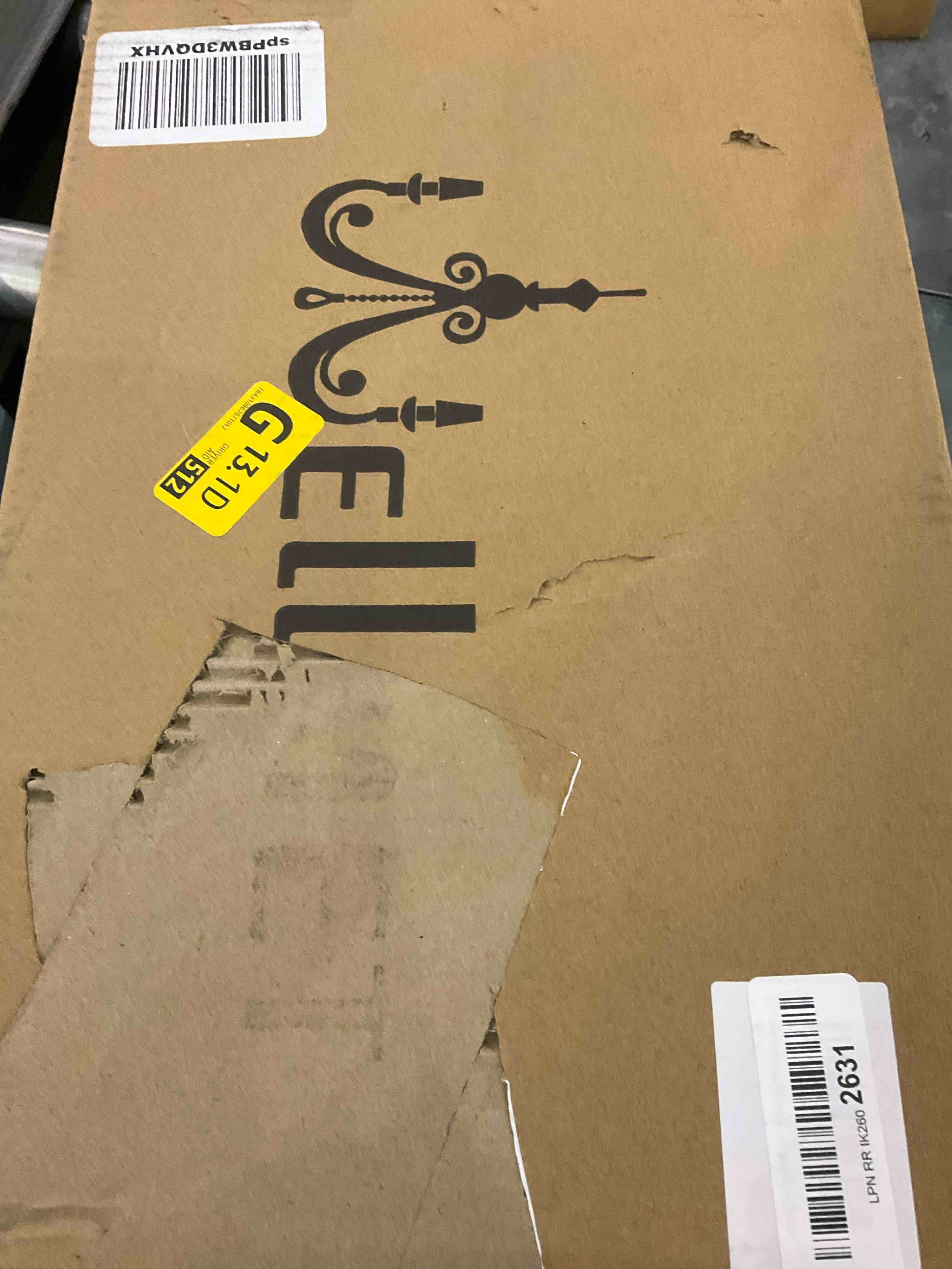 https://s3.amazonaws.com/lotting-images-prod/BargainHunt/EXS01044193_1707827842455.jpeg