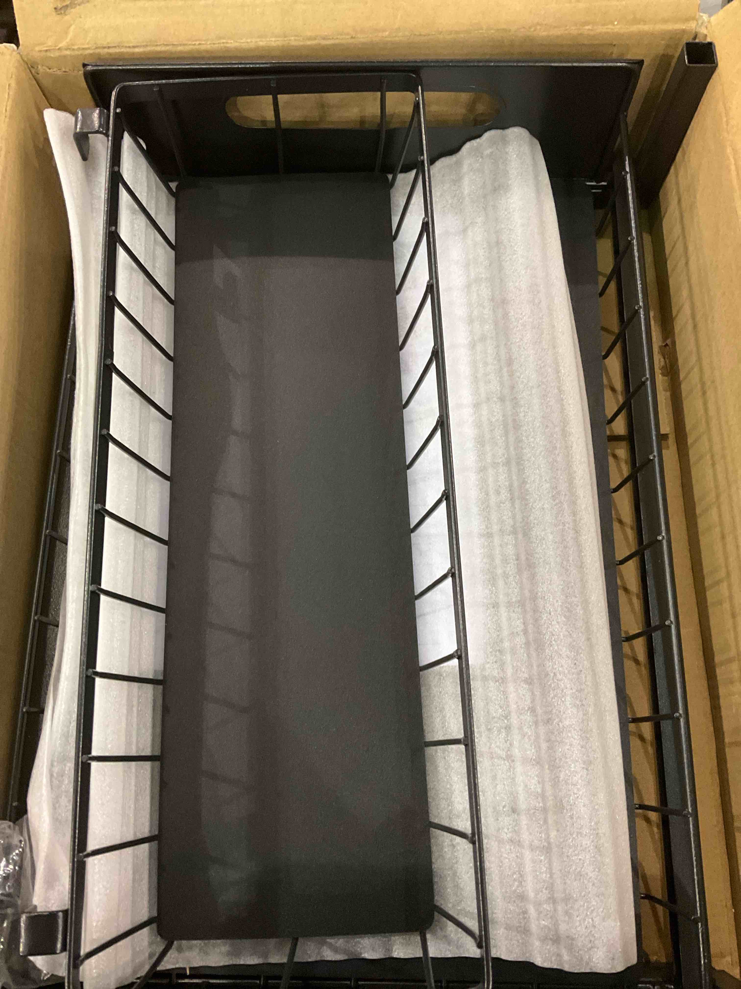 https://s3.amazonaws.com/lotting-images-prod/BargainHunt/EXS01044194_1707827931135.jpeg