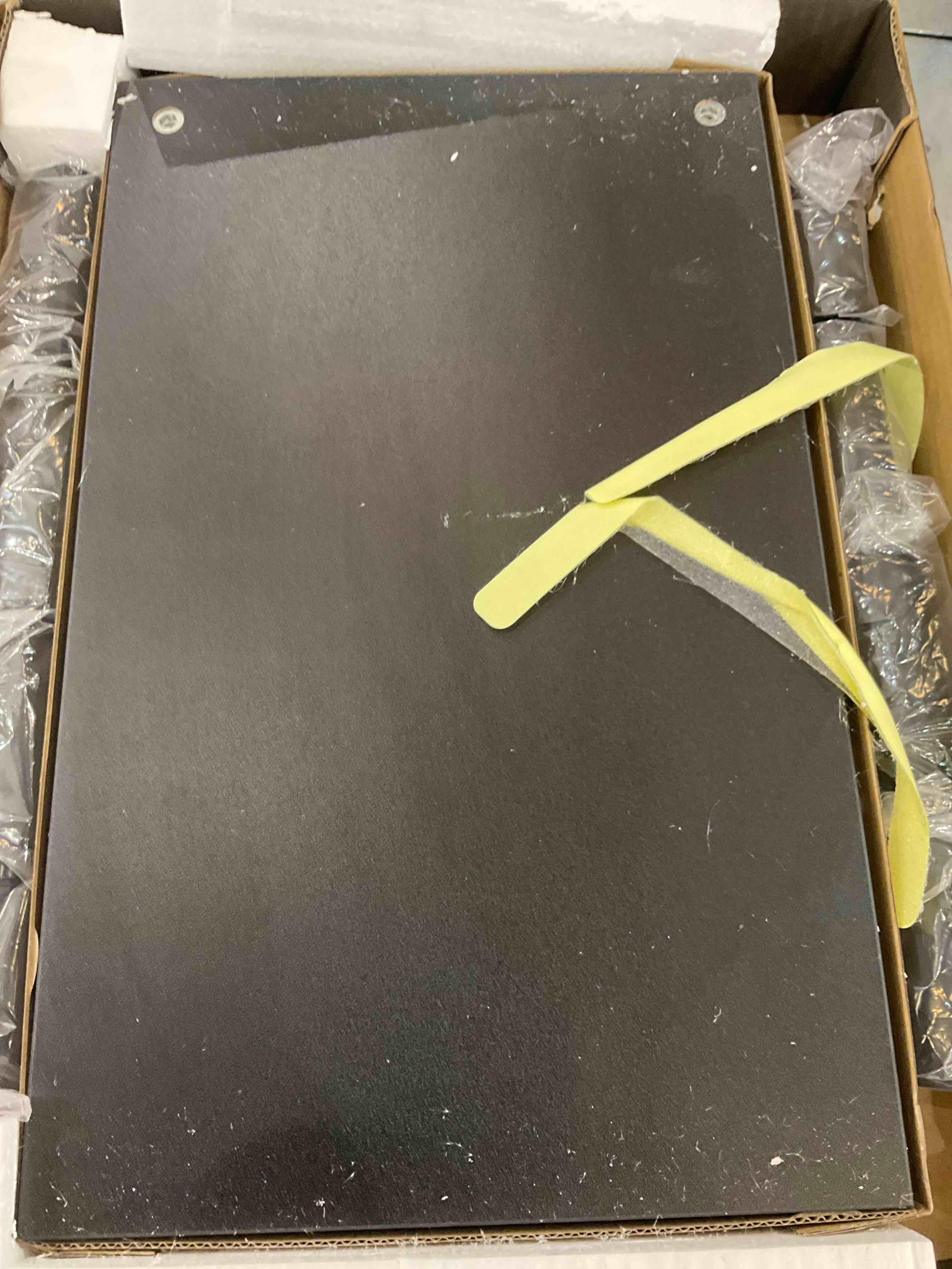 https://s3.amazonaws.com/lotting-images-prod/BargainHunt/EXS01044336_1707852995076.jpeg