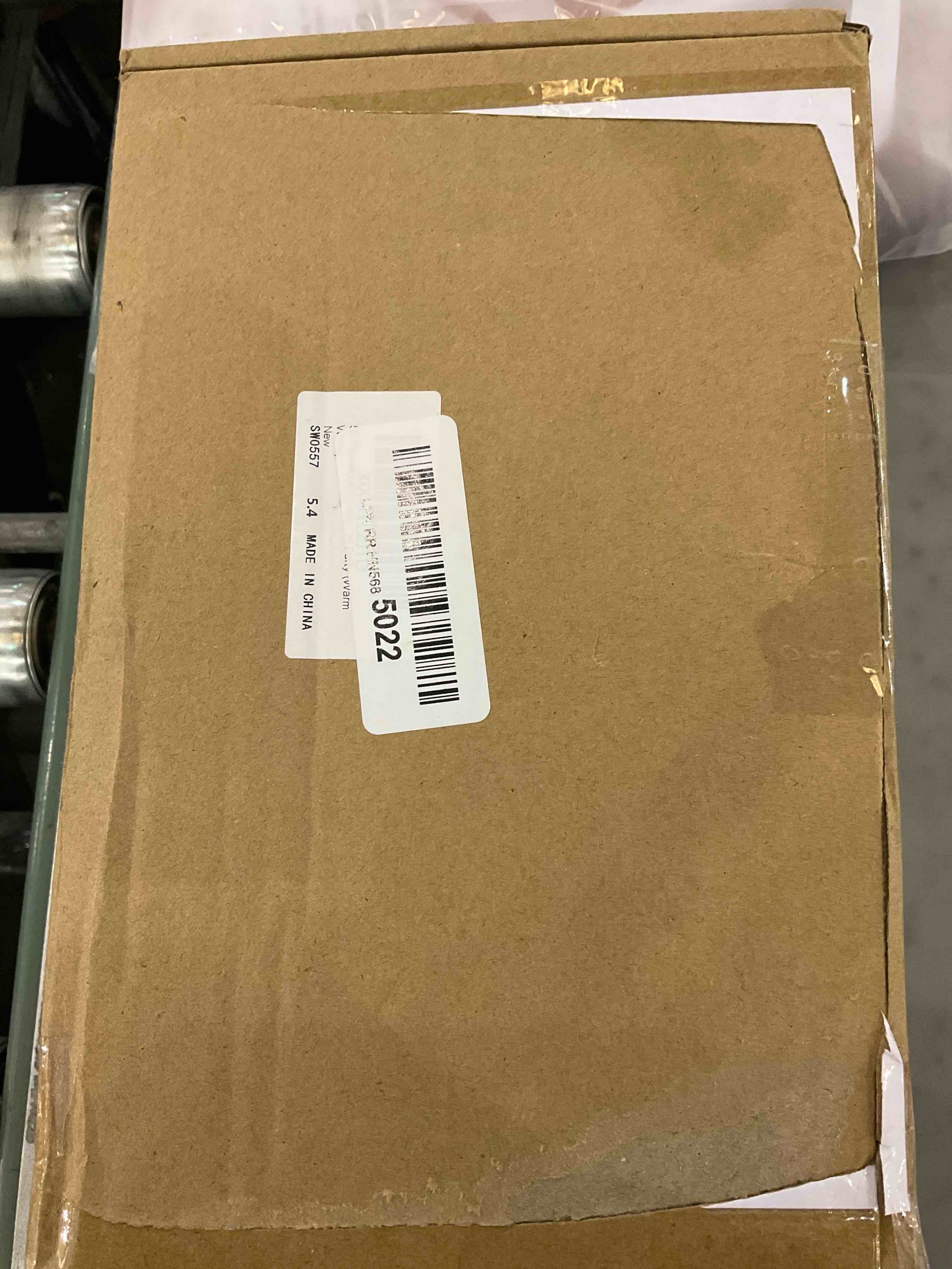 https://s3.amazonaws.com/lotting-images-prod/BargainHunt/EXS01044450_1707925697905.jpeg