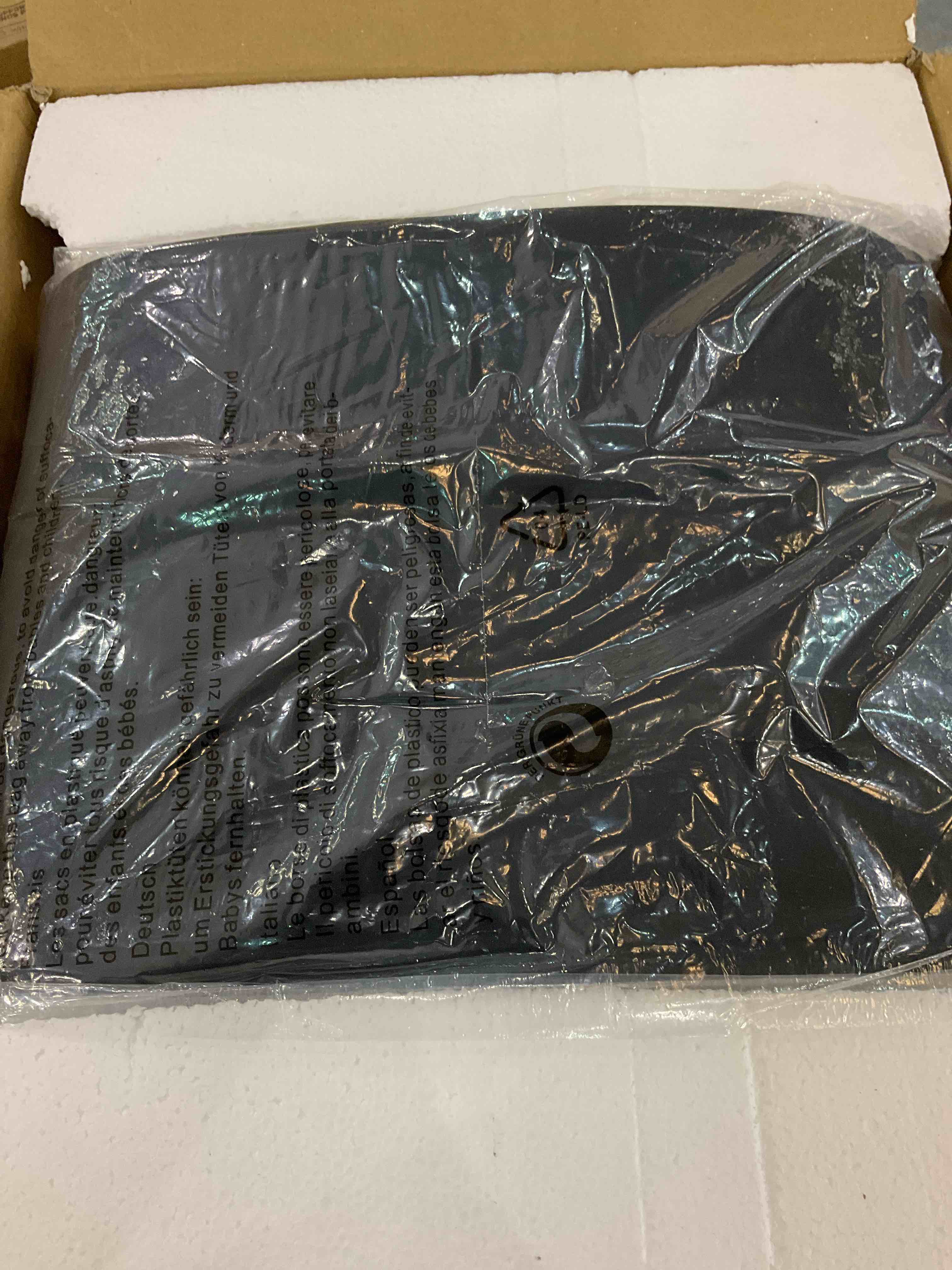 https://s3.amazonaws.com/lotting-images-prod/BargainHunt/EXS01044494_1707933701348.jpeg
