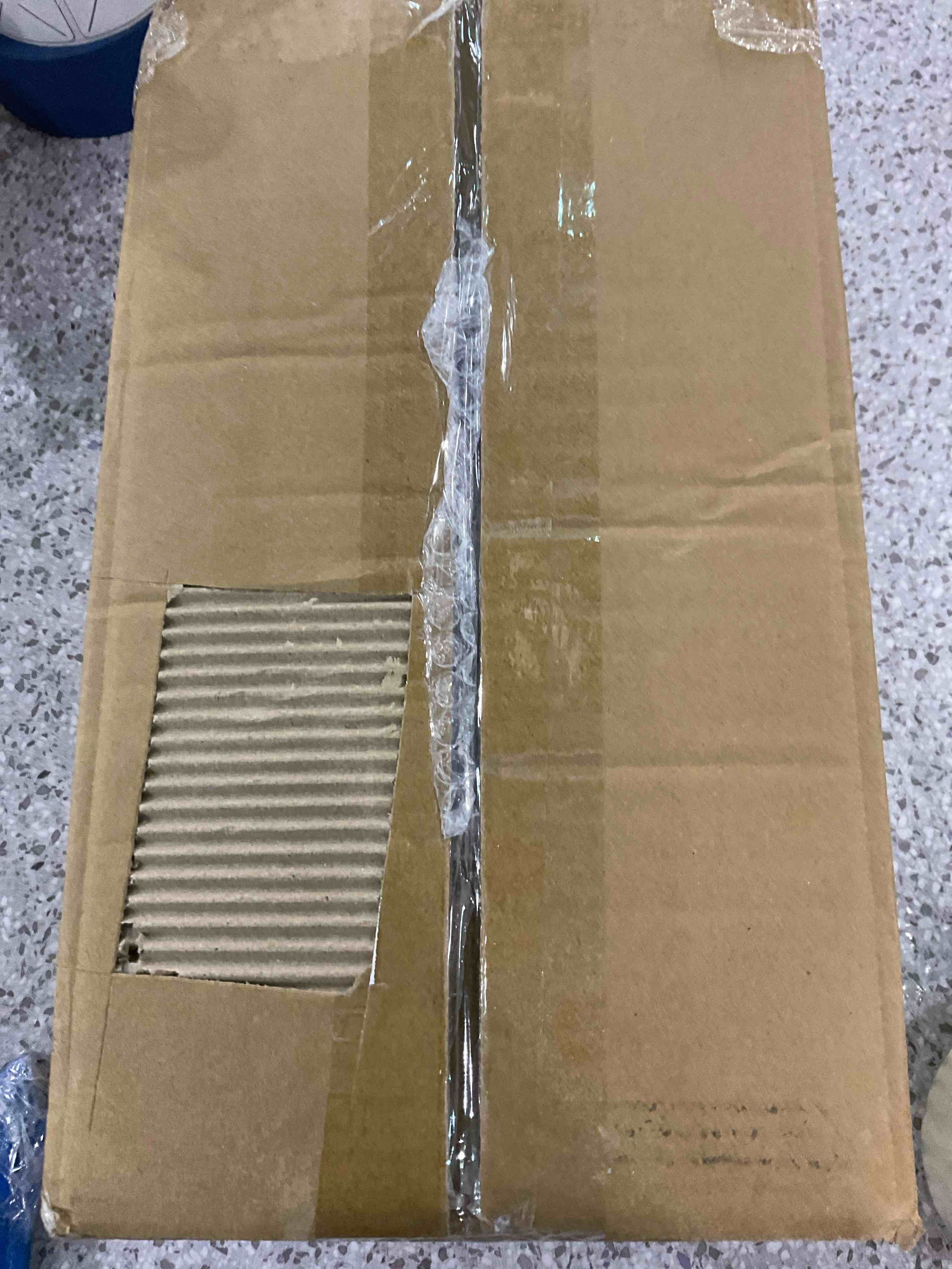 https://s3.amazonaws.com/lotting-images-prod/BargainHunt/EXS01044880_1709040344379.jpeg