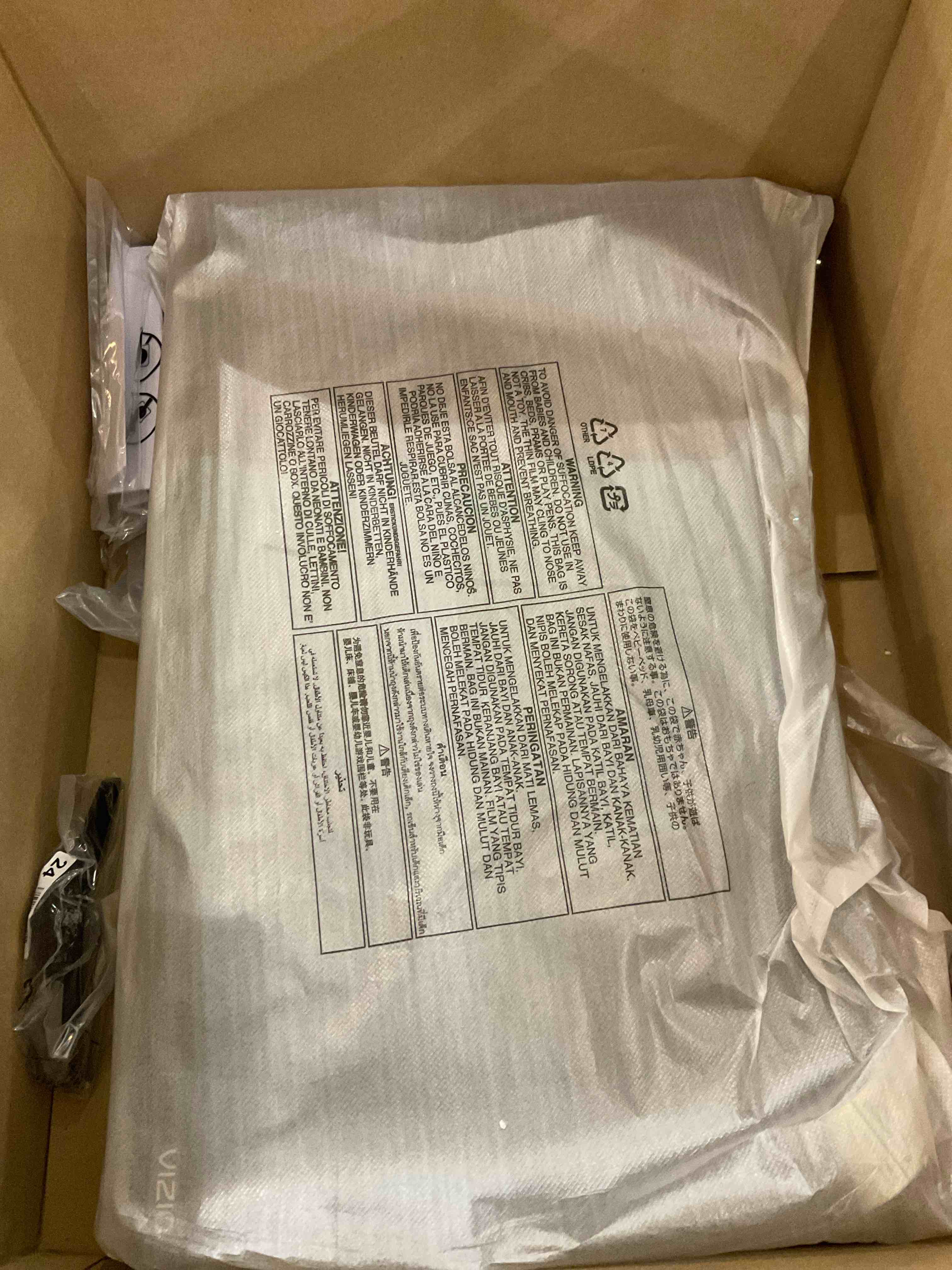 https://s3.amazonaws.com/lotting-images-prod/BargainHunt/EXS01044979_1709063853235.jpeg