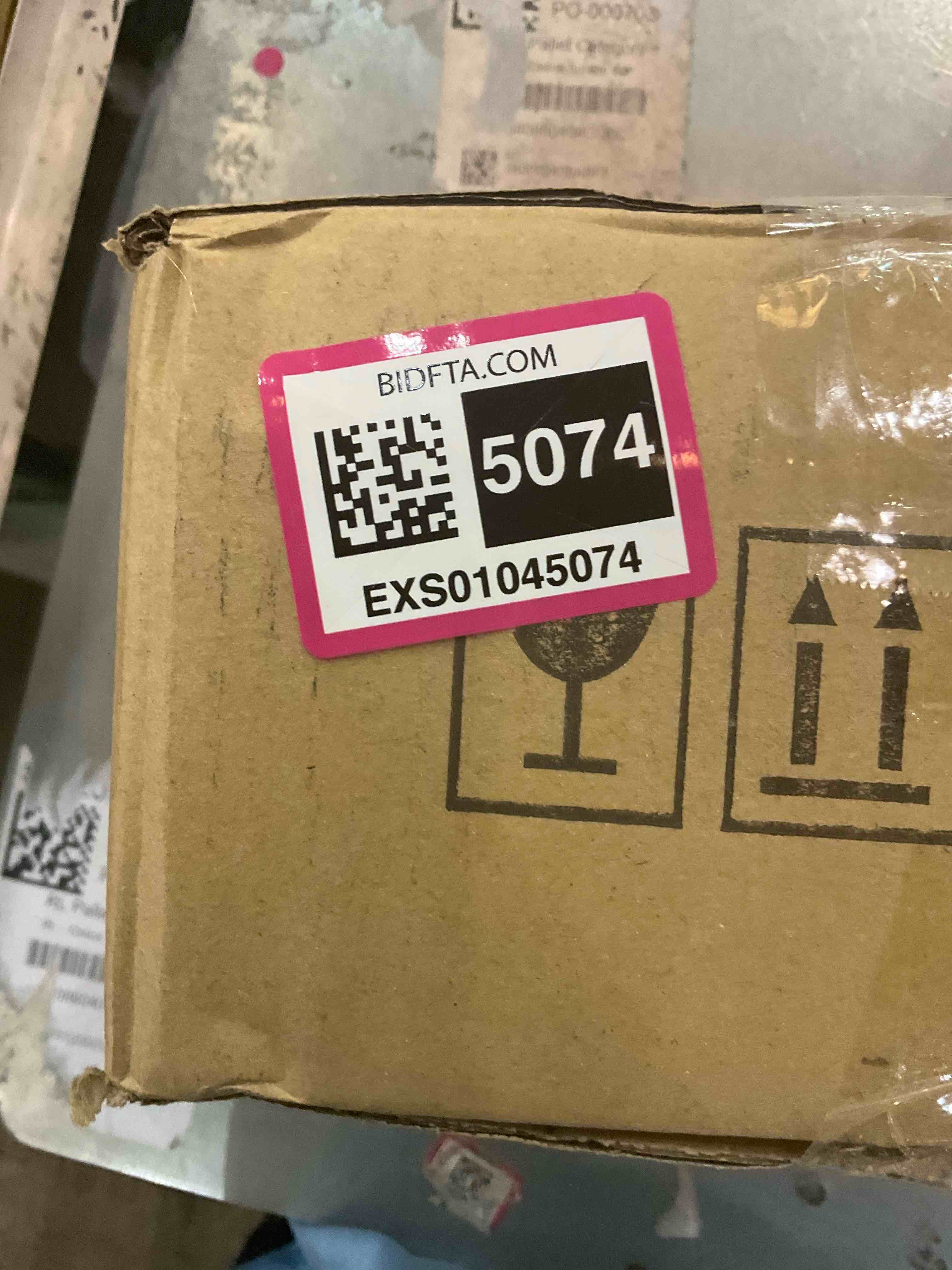 https://s3.amazonaws.com/lotting-images-prod/BargainHunt/EXS01045074_1707320700631.jpeg