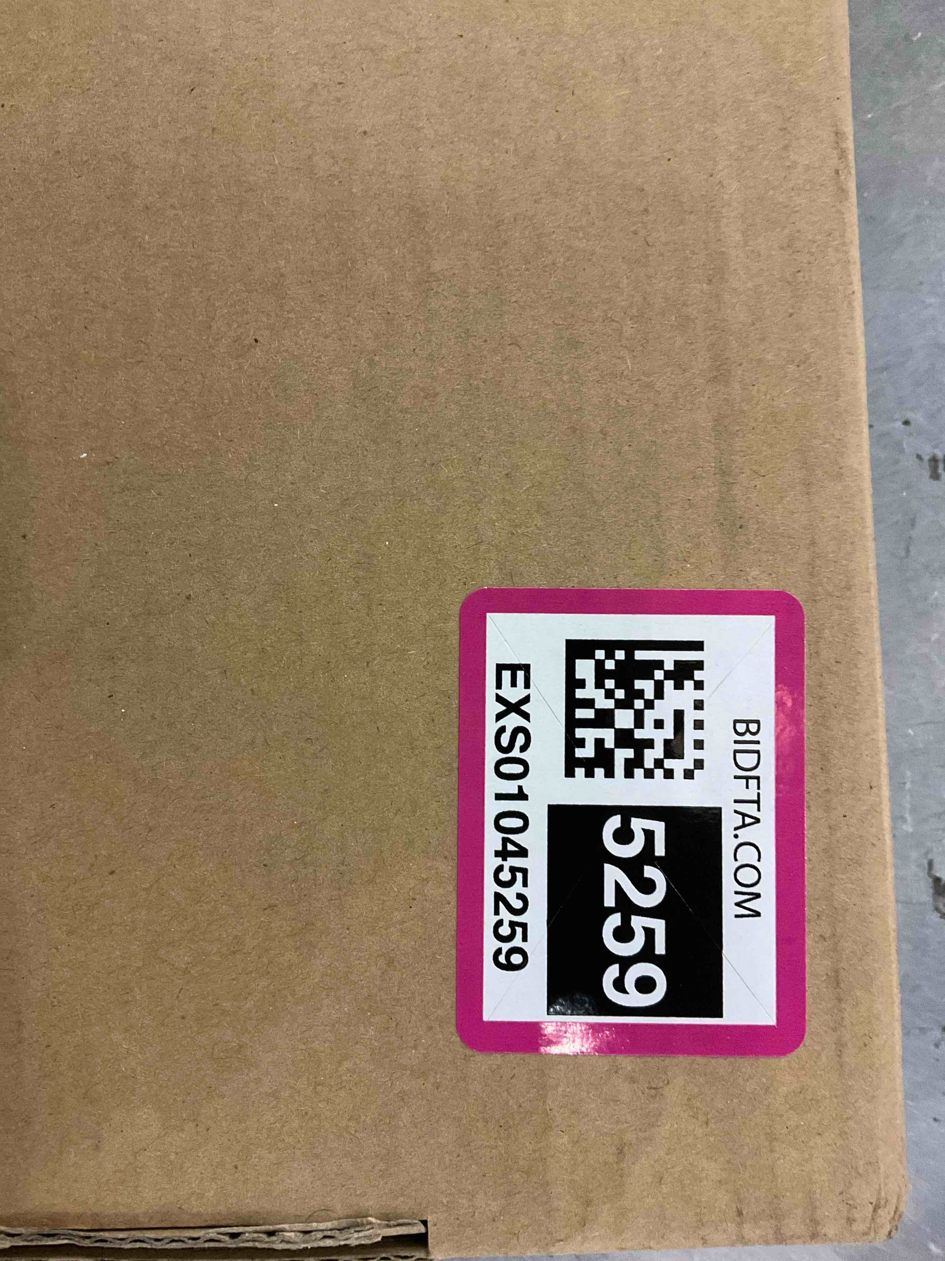 https://s3.amazonaws.com/lotting-images-prod/BargainHunt/EXS01045259_1707918241315.jpeg