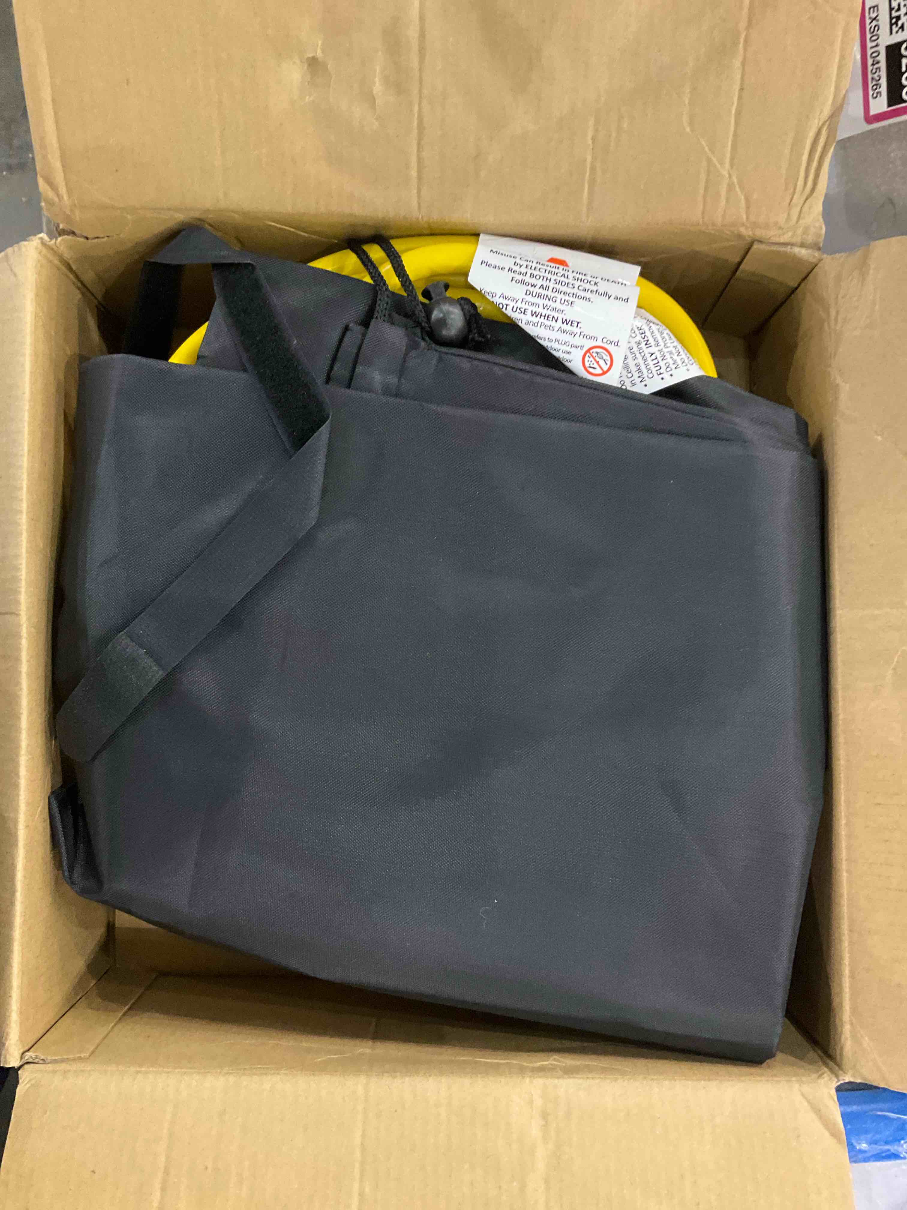 https://s3.amazonaws.com/lotting-images-prod/BargainHunt/EXS01045264_1707918416021.jpeg
