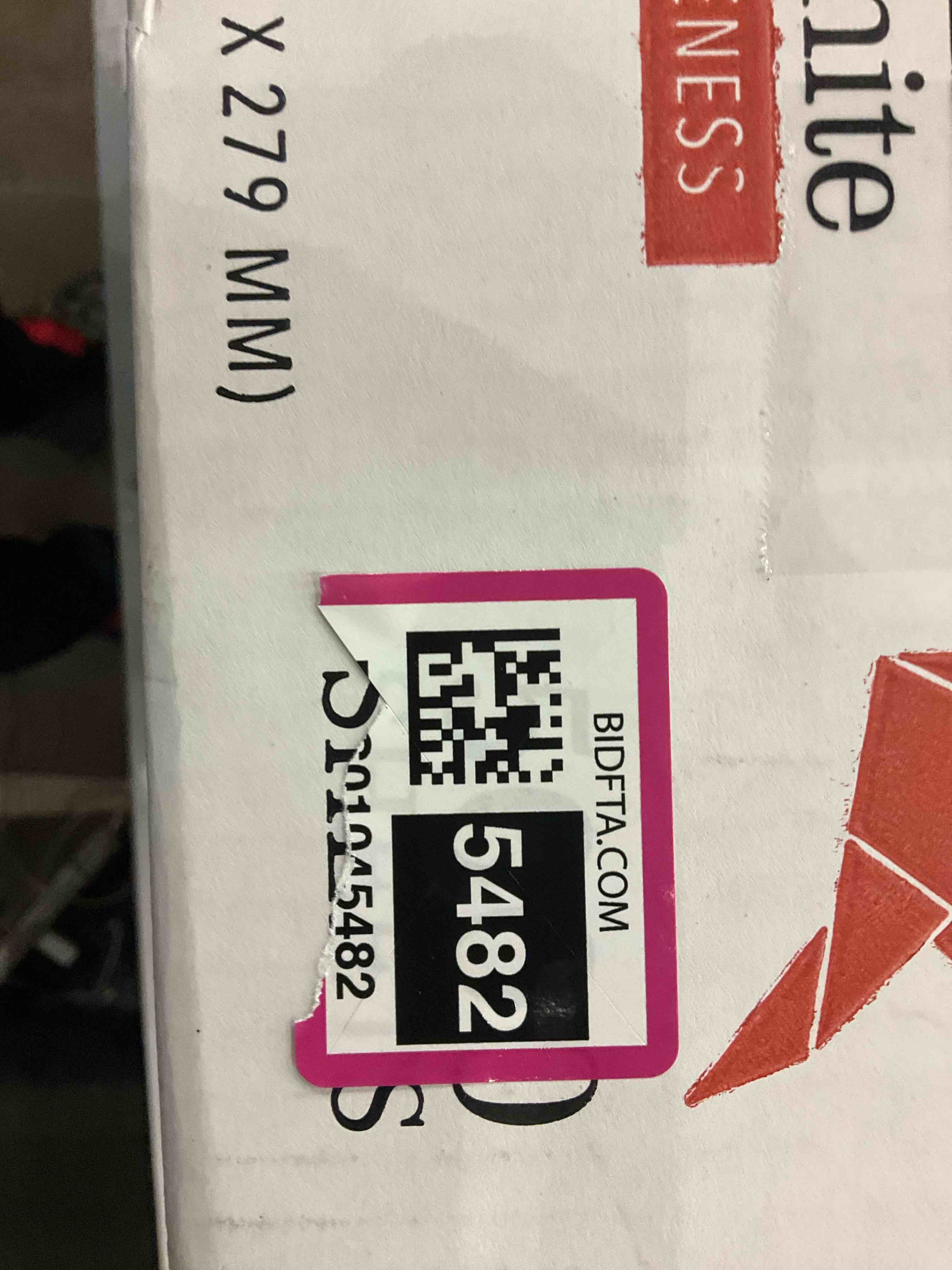 https://s3.amazonaws.com/lotting-images-prod/BargainHunt/EXS01045482_1707999280095.jpeg