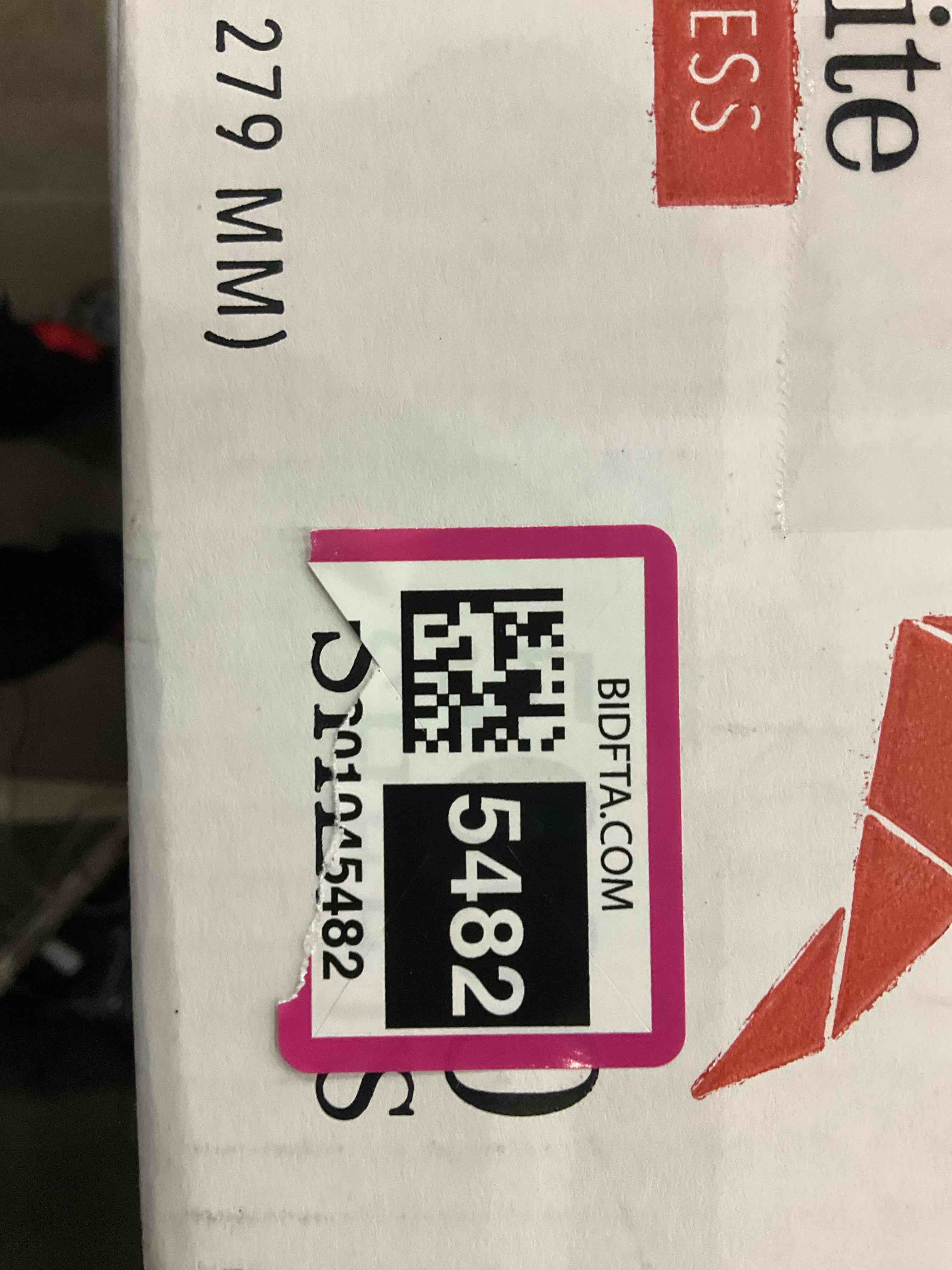 https://s3.amazonaws.com/lotting-images-prod/BargainHunt/EXS01045482_1707999281016.jpeg