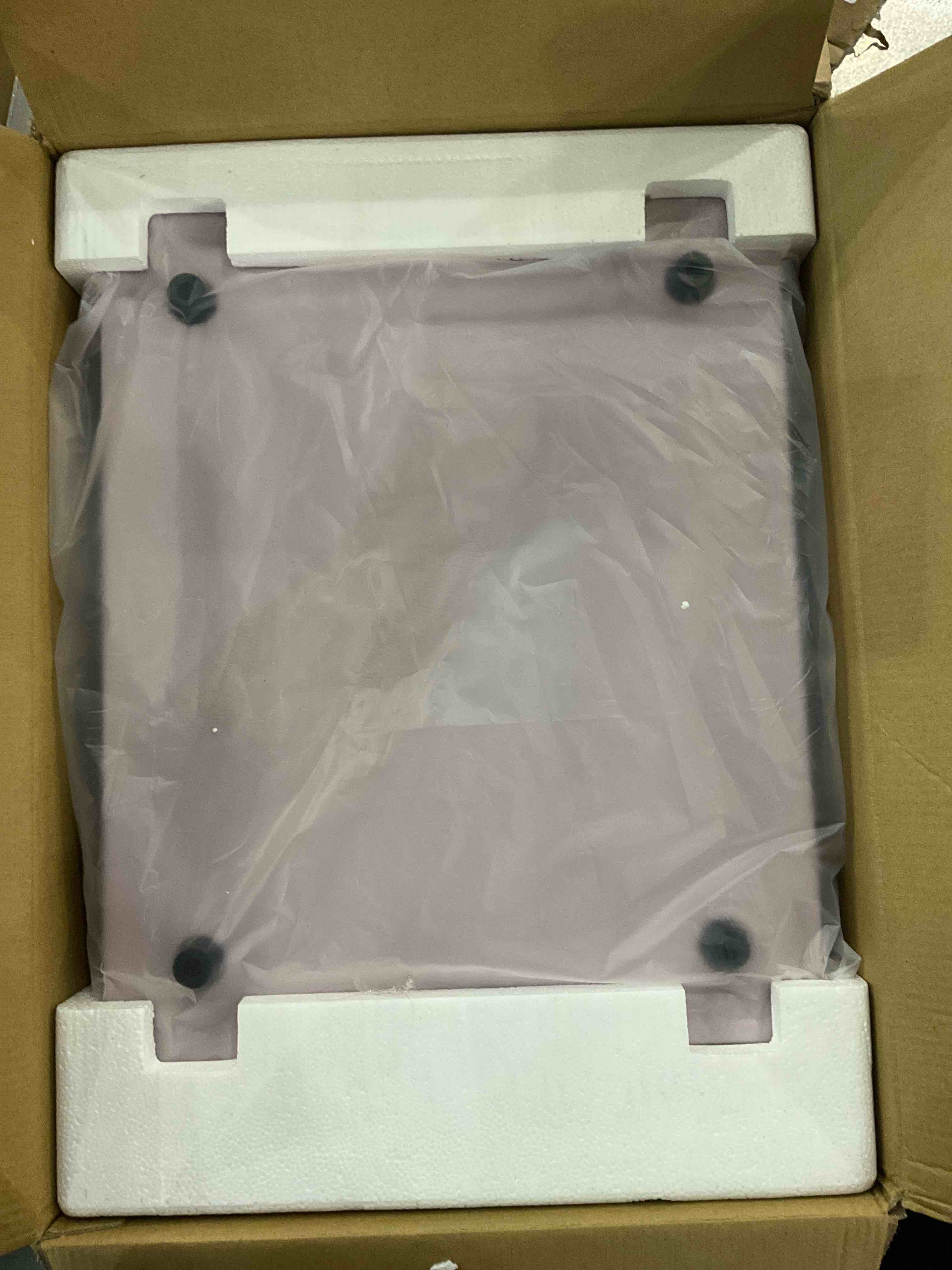 https://s3.amazonaws.com/lotting-images-prod/BargainHunt/EXS01045485_1707999441167.jpeg