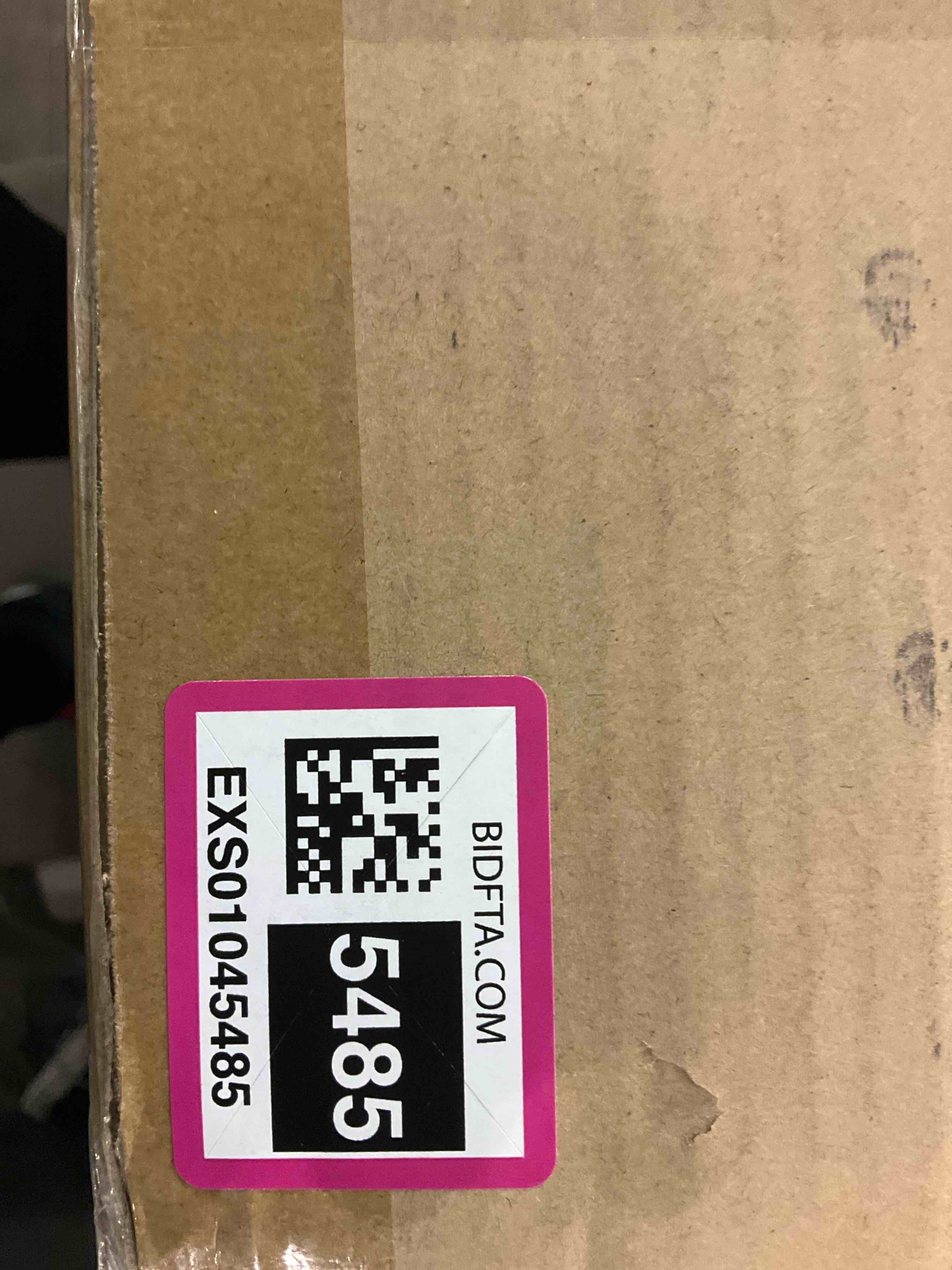 https://s3.amazonaws.com/lotting-images-prod/BargainHunt/EXS01045485_1707999477783.jpeg