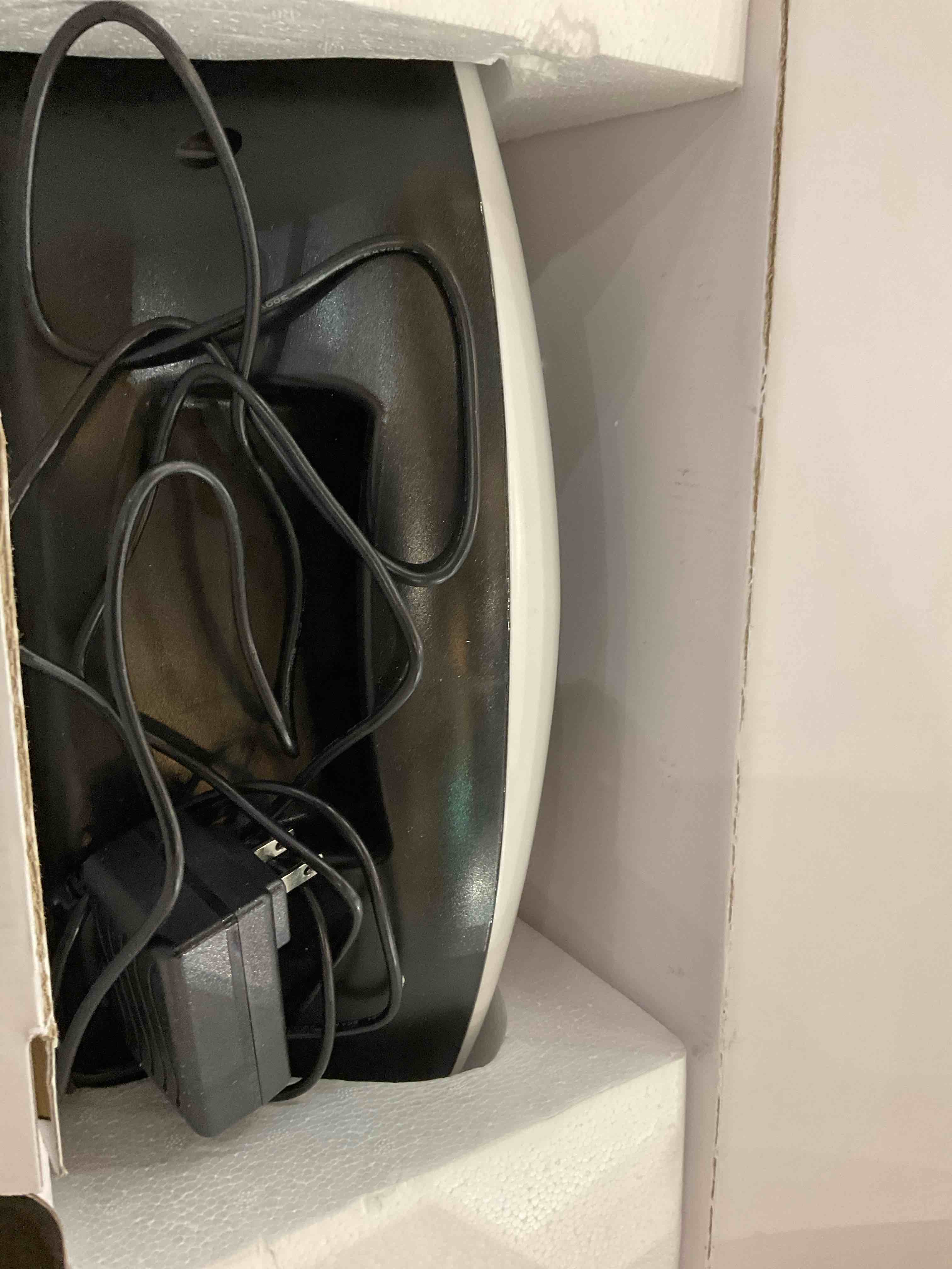 https://s3.amazonaws.com/lotting-images-prod/BargainHunt/EXS01045545_1708012630067.jpeg