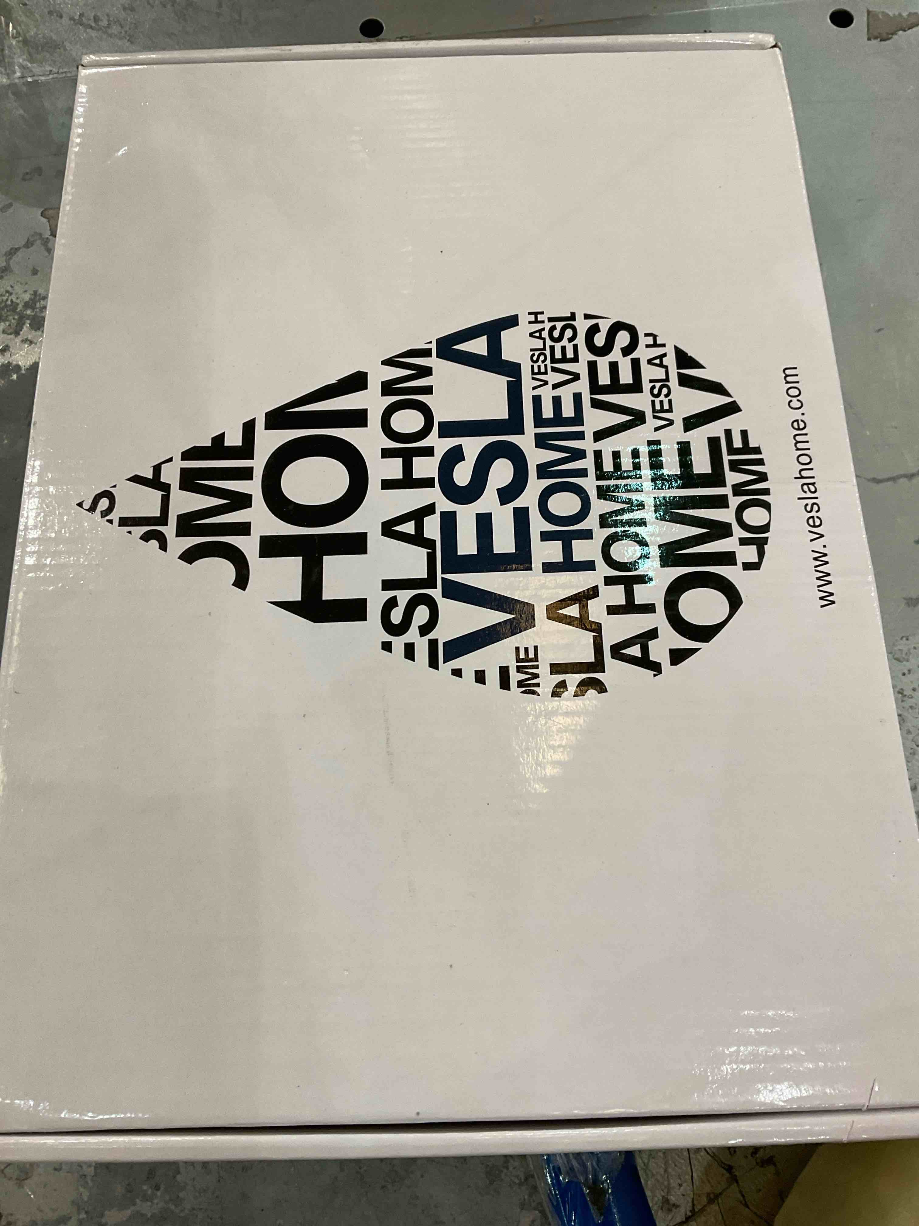 https://s3.amazonaws.com/lotting-images-prod/BargainHunt/EXS01045683_1708360844063.jpeg