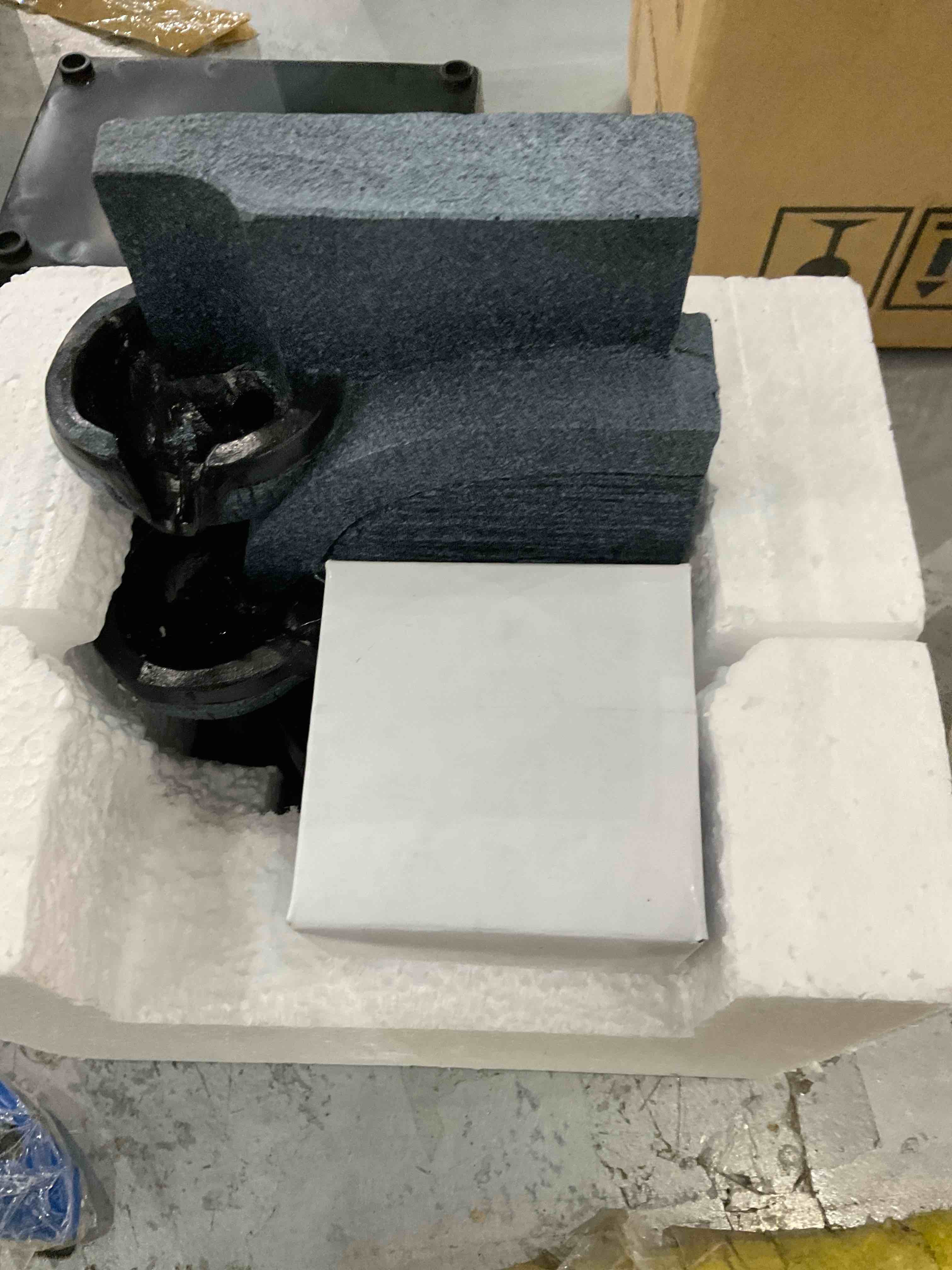 https://s3.amazonaws.com/lotting-images-prod/BargainHunt/EXS01045729_1708435020846.jpeg