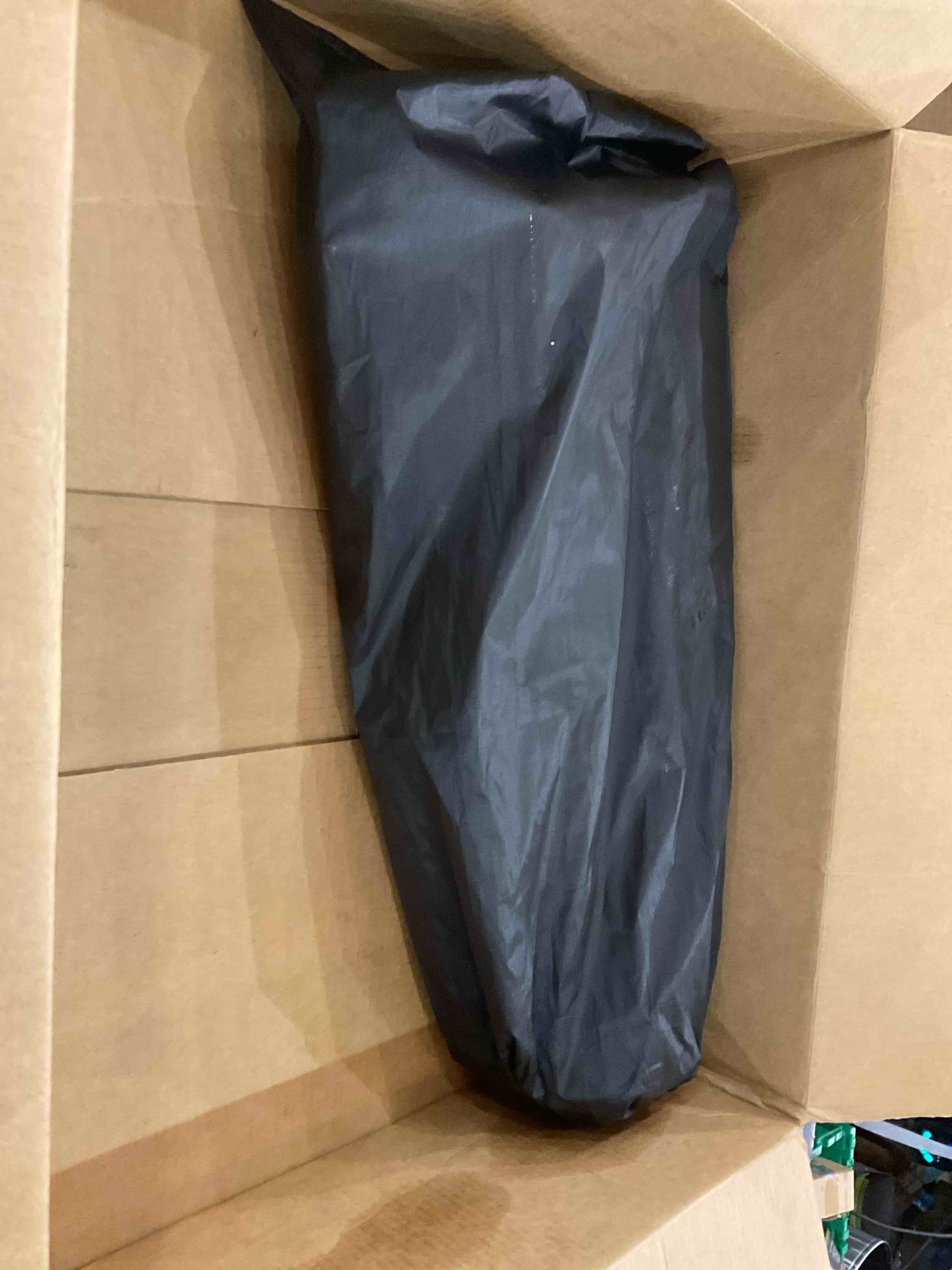 https://s3.amazonaws.com/lotting-images-prod/BargainHunt/EXS01045756_1708442066647.jpeg
