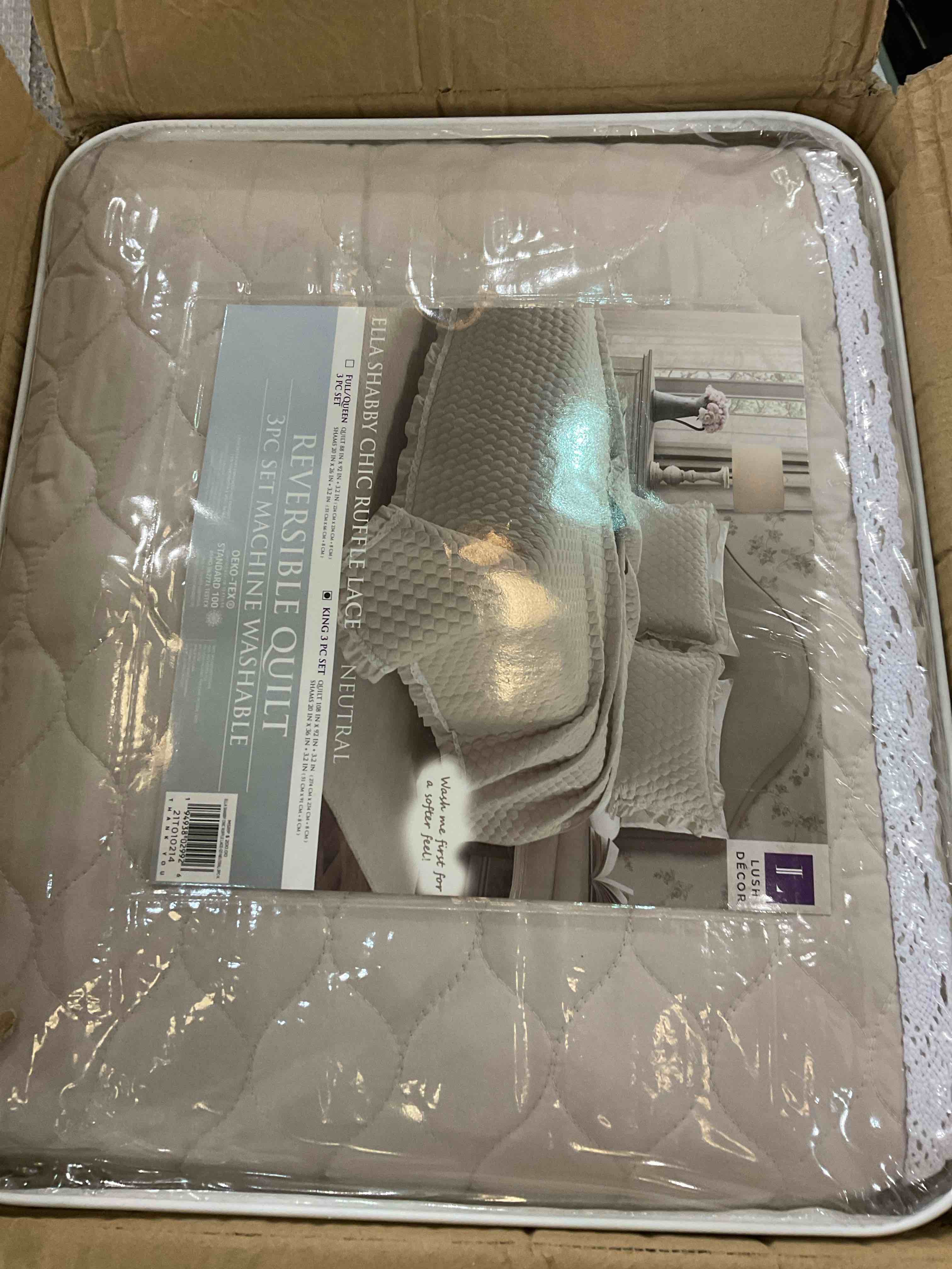 https://s3.amazonaws.com/lotting-images-prod/BargainHunt/EXS01045912_1708529143555.jpeg