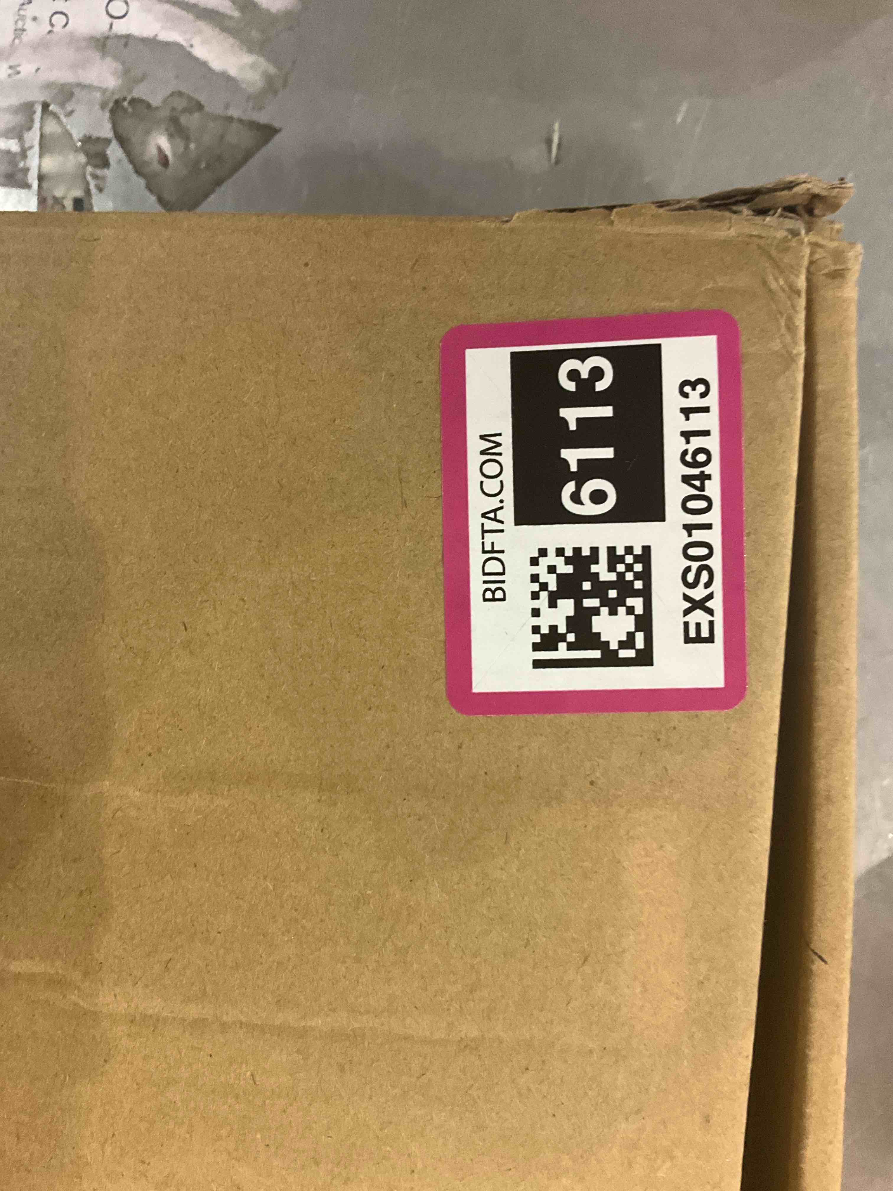https://s3.amazonaws.com/lotting-images-prod/BargainHunt/EXS01046113_1707396039963.jpeg